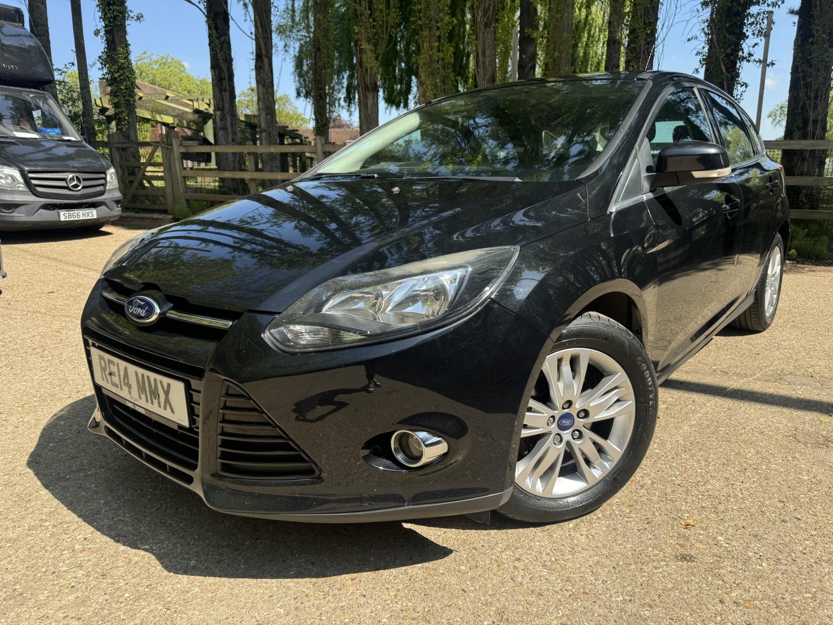 Ford Focus 1.0T EcoBoost Titanium Navigator Hatchback 5dr Petrol Manual Euro 5 (s/s) (125 ps)