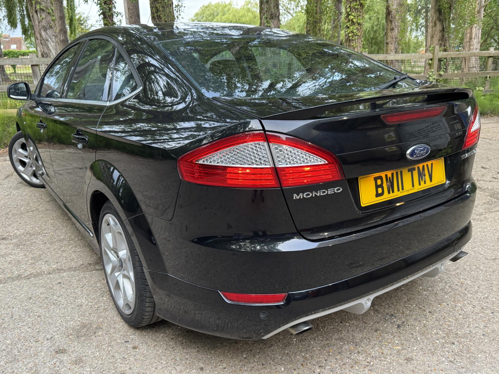 Ford Mondeo 2.0 EcoBoost Titanium X Sport Hatchback 5dr Petrol Powershift (179 g/km, 200 bhp)