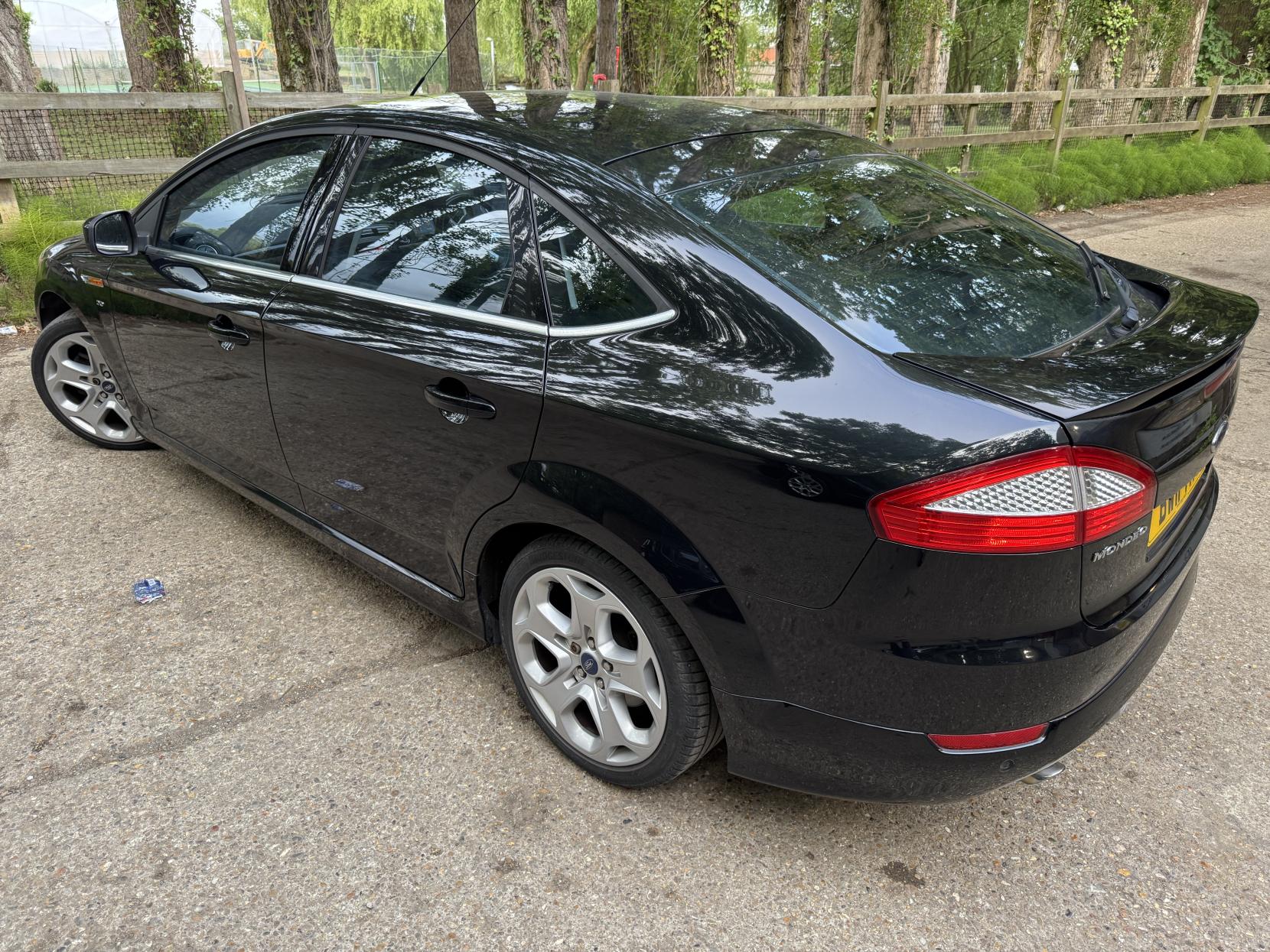 Ford Mondeo 2.0 EcoBoost Titanium X Sport Hatchback 5dr Petrol Powershift (179 g/km, 200 bhp)