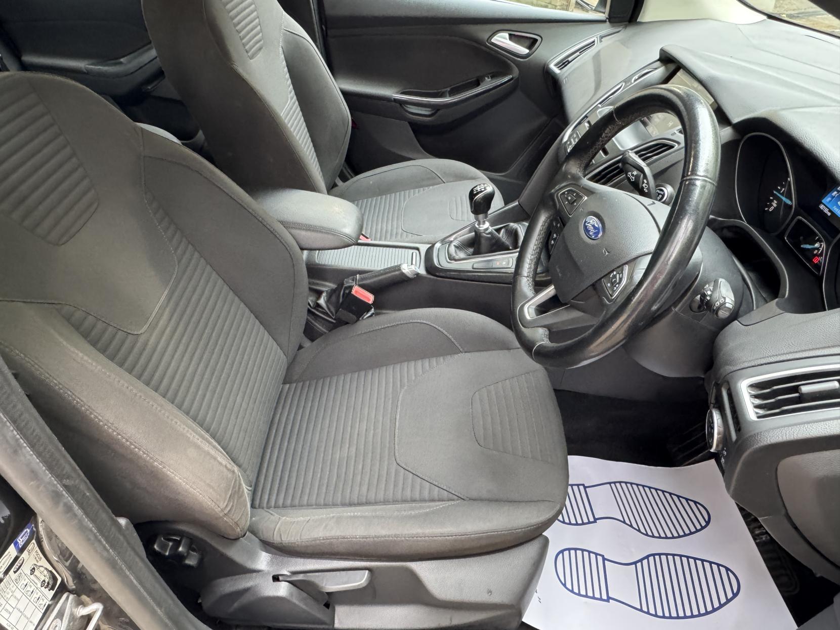 Ford Focus 2.0 TDCi Titanium Estate 5dr Diesel Manual Euro 6 (s/s) (150 ps)