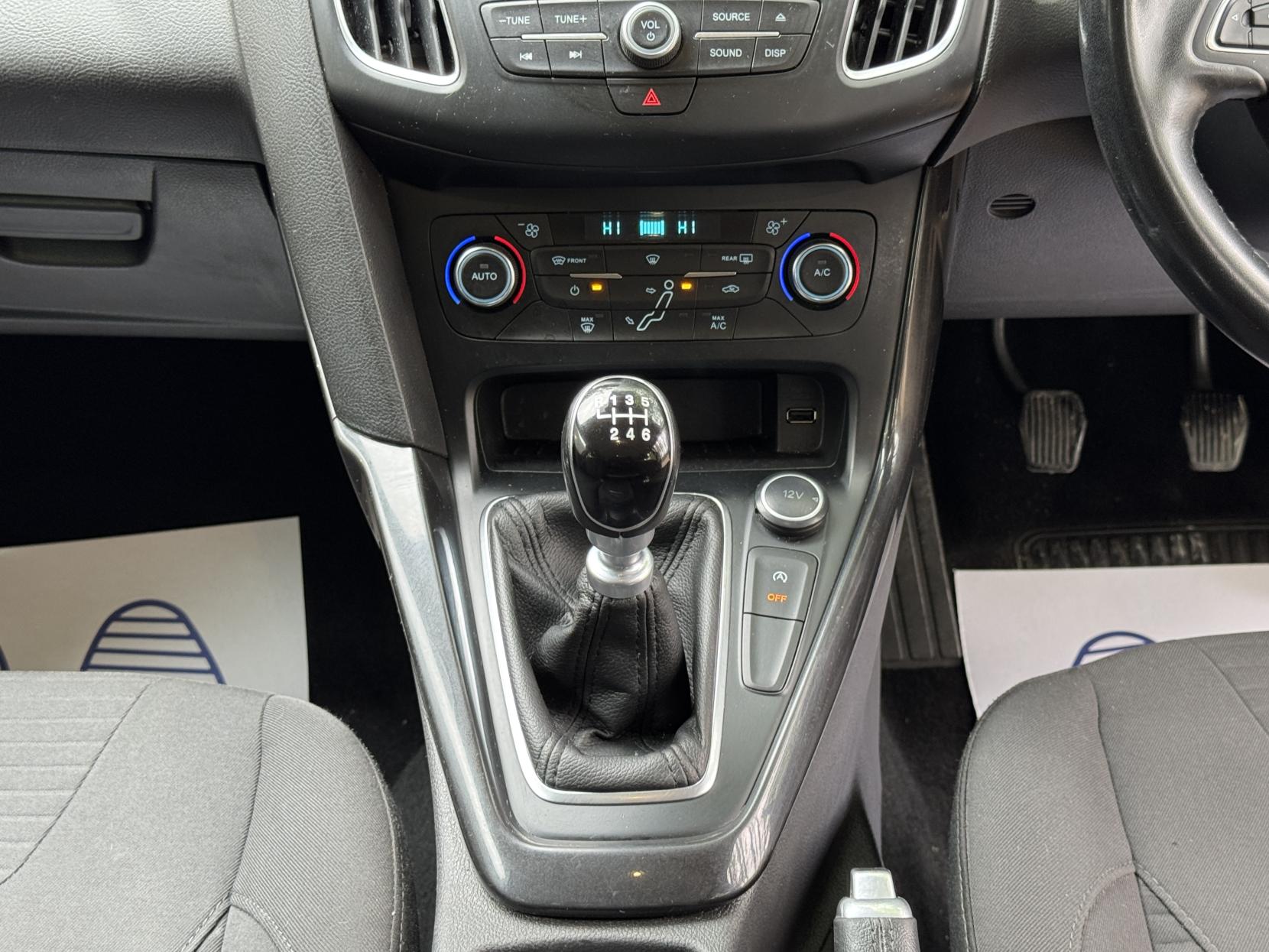 Ford Focus 2.0 TDCi Titanium Estate 5dr Diesel Manual Euro 6 (s/s) (150 ps)