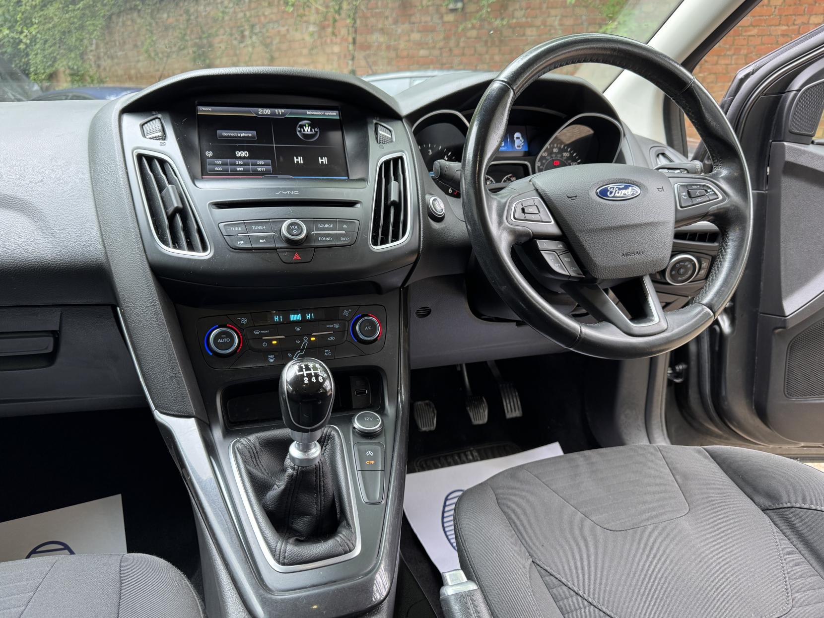 Ford Focus 2.0 TDCi Titanium Estate 5dr Diesel Manual Euro 6 (s/s) (150 ps)