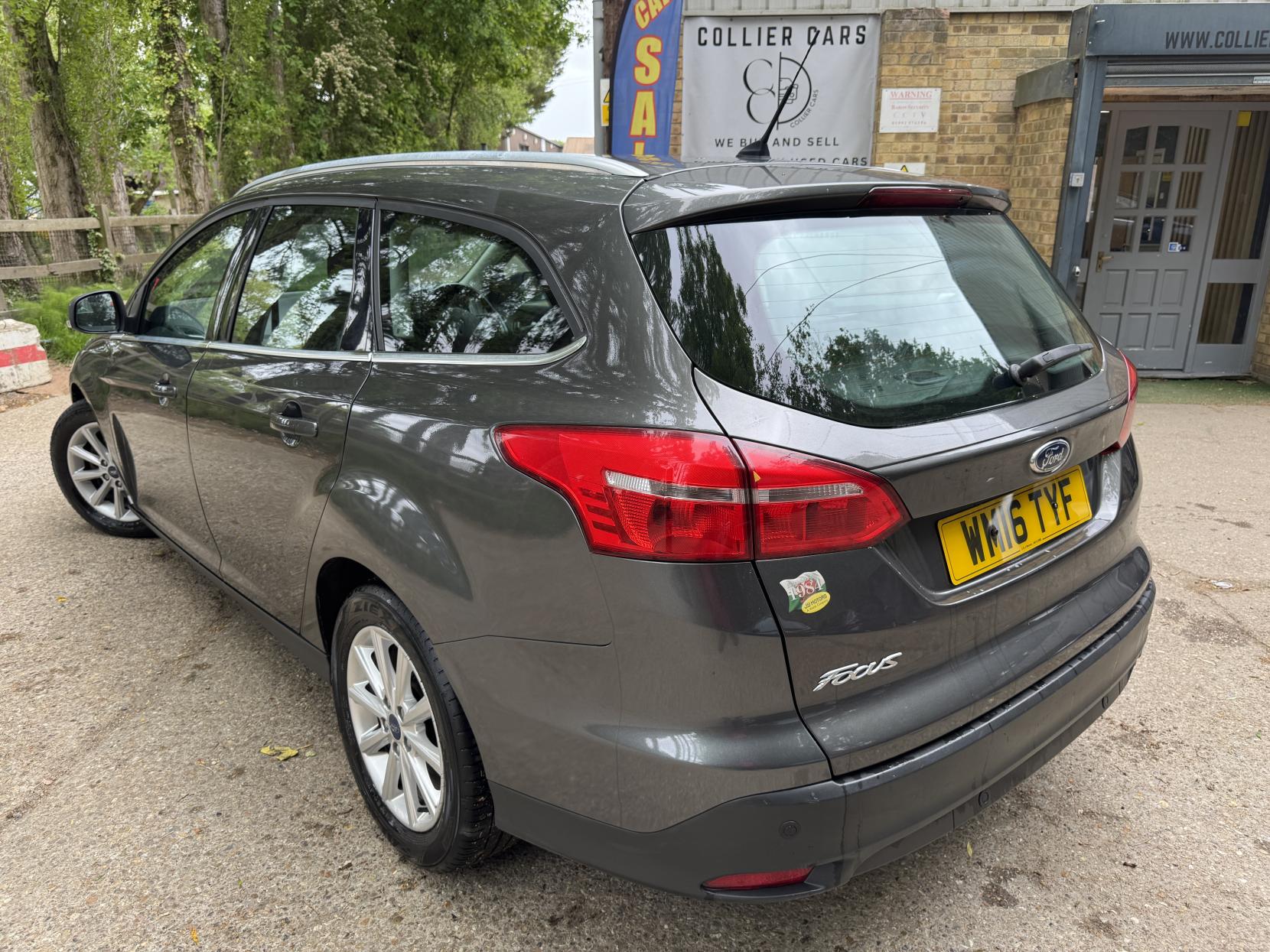 Ford Focus 2.0 TDCi Titanium Estate 5dr Diesel Manual Euro 6 (s/s) (150 ps)
