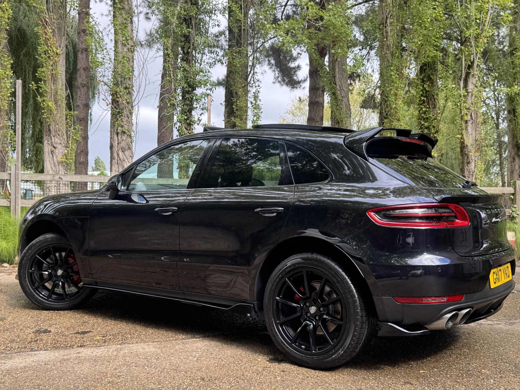 Porsche Macan 3.0 TD V6 S SUV 5dr Diesel PDK 4WD Euro 6 (s/s) (258 ps)