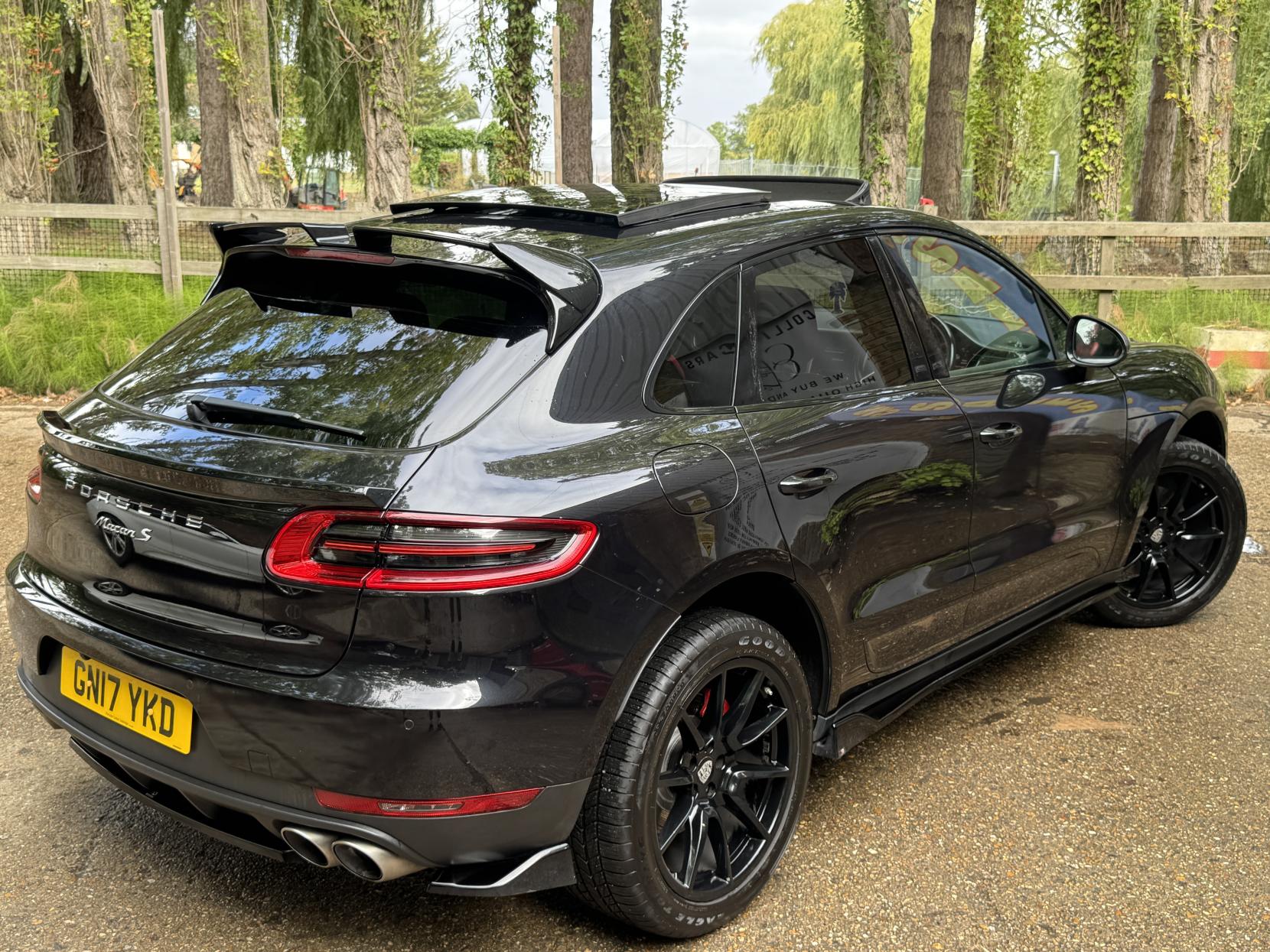 Porsche Macan 3.0 TD V6 S SUV 5dr Diesel PDK 4WD Euro 6 (s/s) (258 ps)