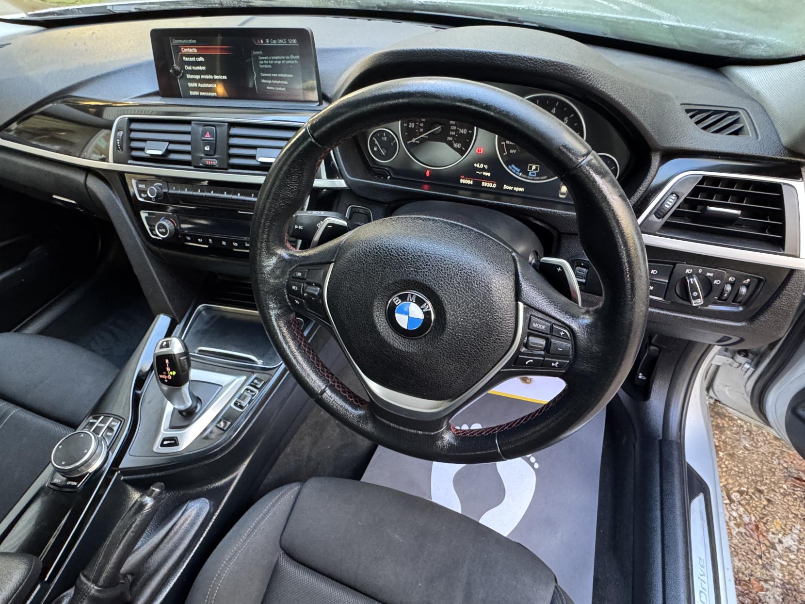 BMW 3 Series 2.0 330e 7.6kWh Sport Saloon 4dr Petrol Plug-in Hybrid Auto Euro 6 (s/s) (252 ps)