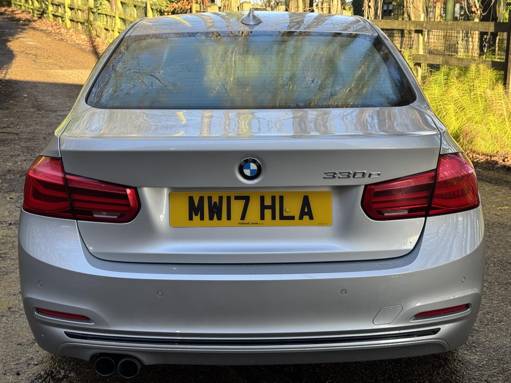 BMW 3 Series 2.0 330e 7.6kWh Sport Saloon 4dr Petrol Plug-in Hybrid Auto Euro 6 (s/s) (252 ps)