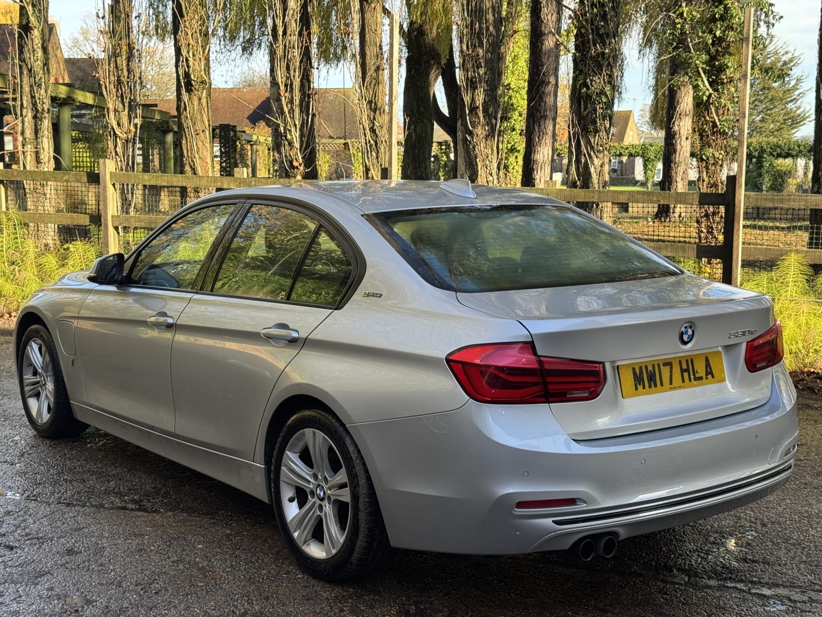 BMW 3 Series 2.0 330e 7.6kWh Sport Saloon 4dr Petrol Plug-in Hybrid Auto Euro 6 (s/s) (252 ps)
