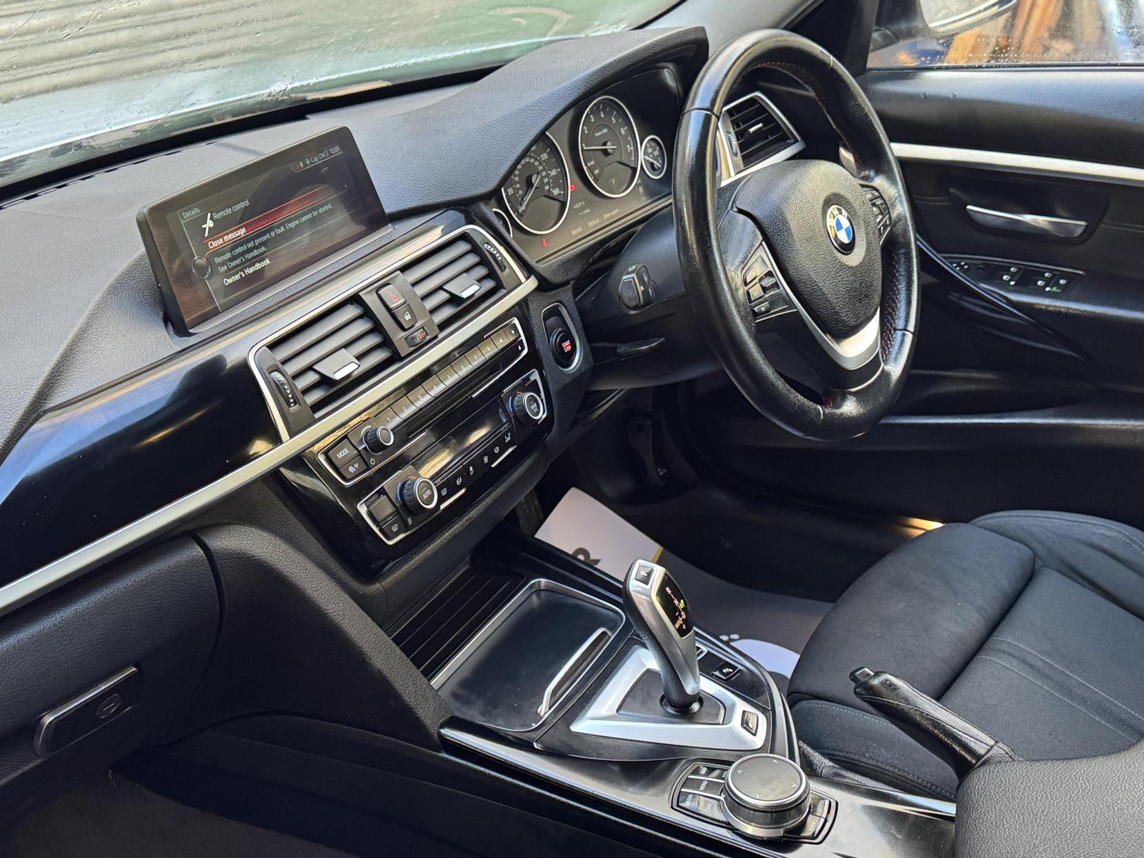 BMW 3 Series 2.0 330e 7.6kWh Sport Saloon 4dr Petrol Plug-in Hybrid Auto Euro 6 (s/s) (252 ps)