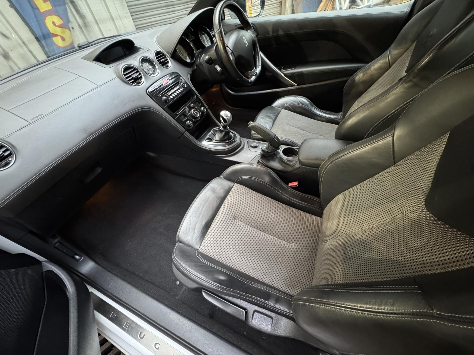 Peugeot RCZ 1.6 THP Sport Coupe 2dr Petrol Manual Euro 5 (156 ps)