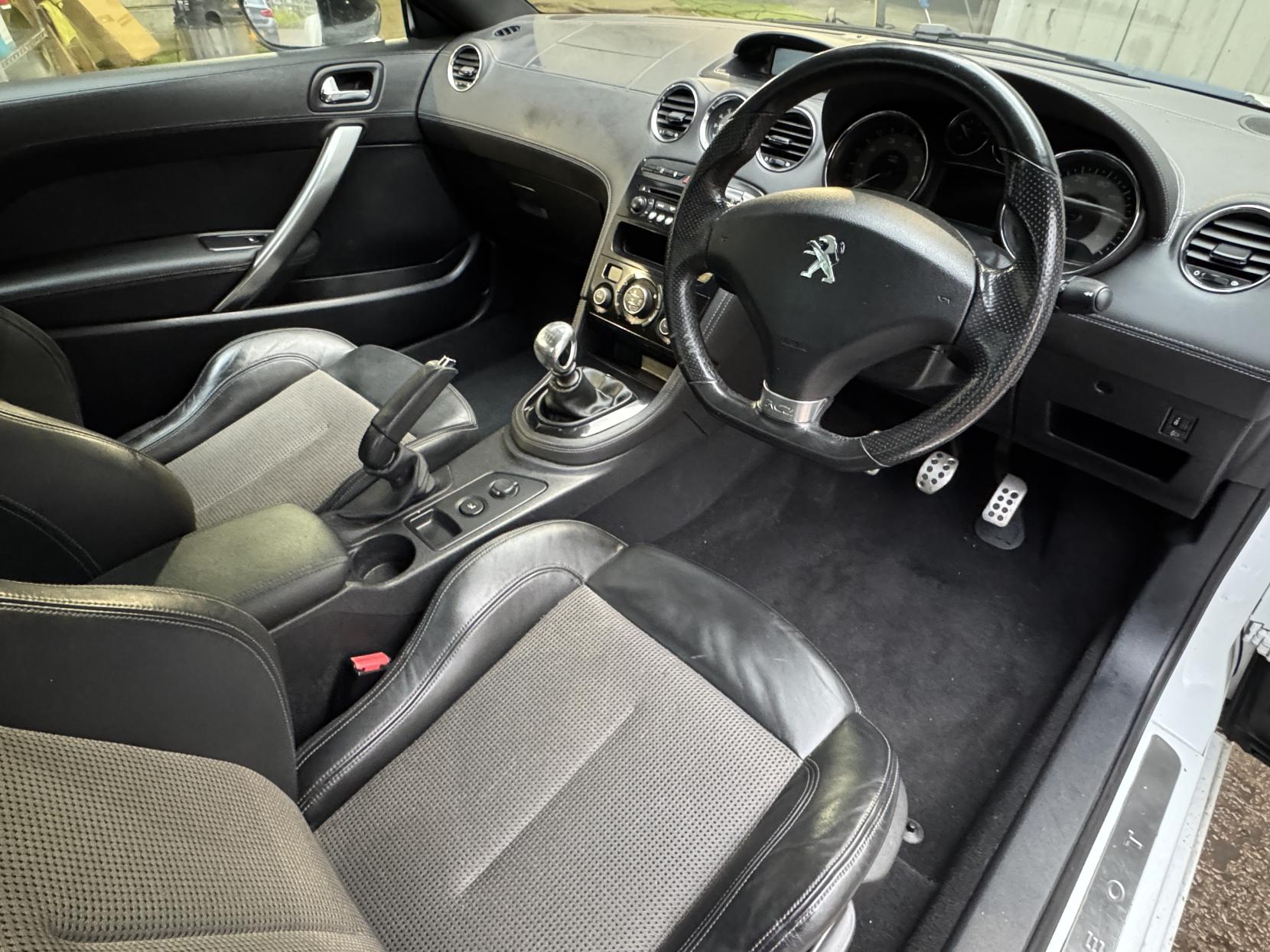 Peugeot RCZ 1.6 THP Sport Coupe 2dr Petrol Manual Euro 5 (156 ps)