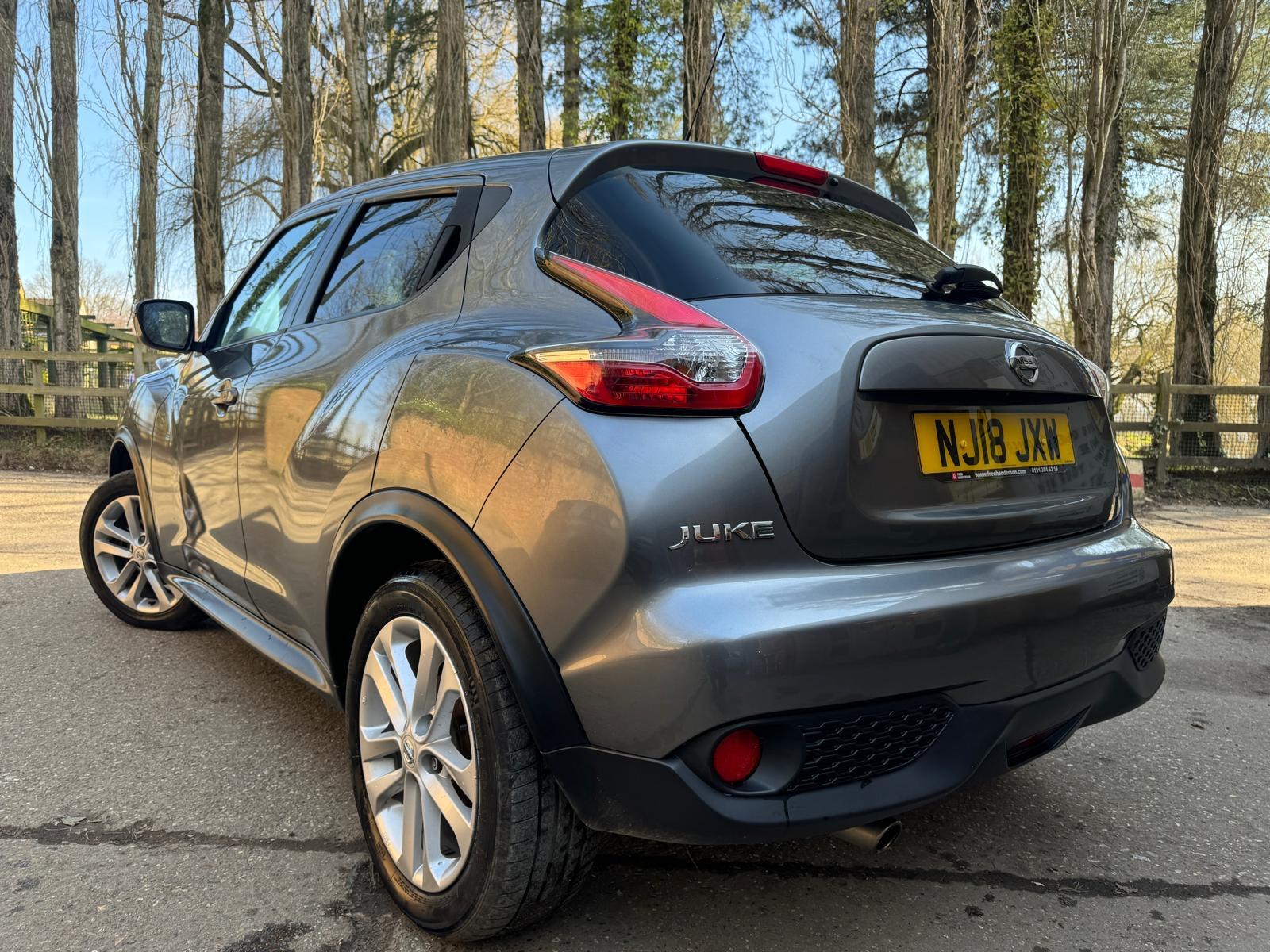 Nissan Juke 1.6 N-Connecta SUV 5dr Petrol XTRON Euro 6 (117 ps)