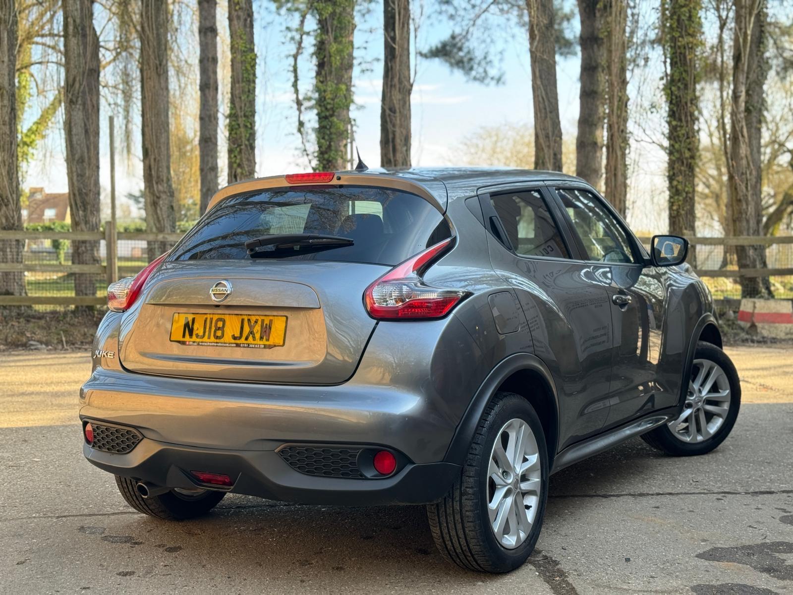 Nissan Juke 1.6 N-Connecta SUV 5dr Petrol XTRON Euro 6 (117 ps)