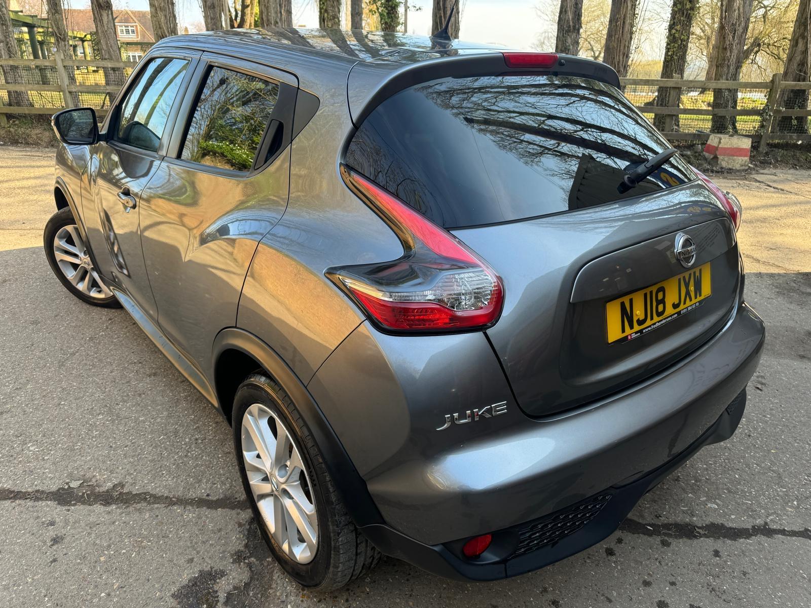 Nissan Juke 1.6 N-Connecta SUV 5dr Petrol XTRON Euro 6 (117 ps)