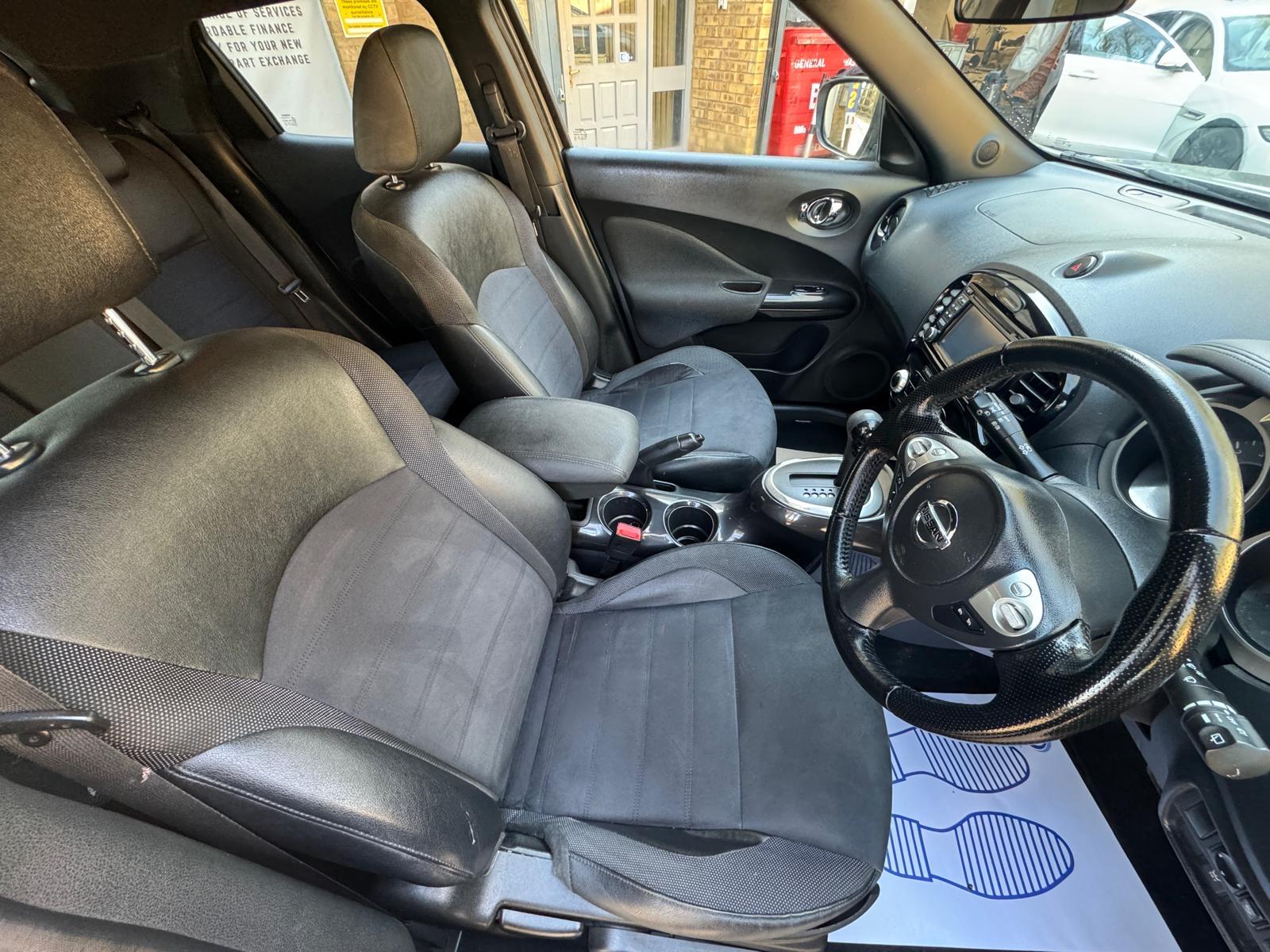 Nissan Juke 1.6 N-Connecta SUV 5dr Petrol XTRON Euro 6 (117 ps)