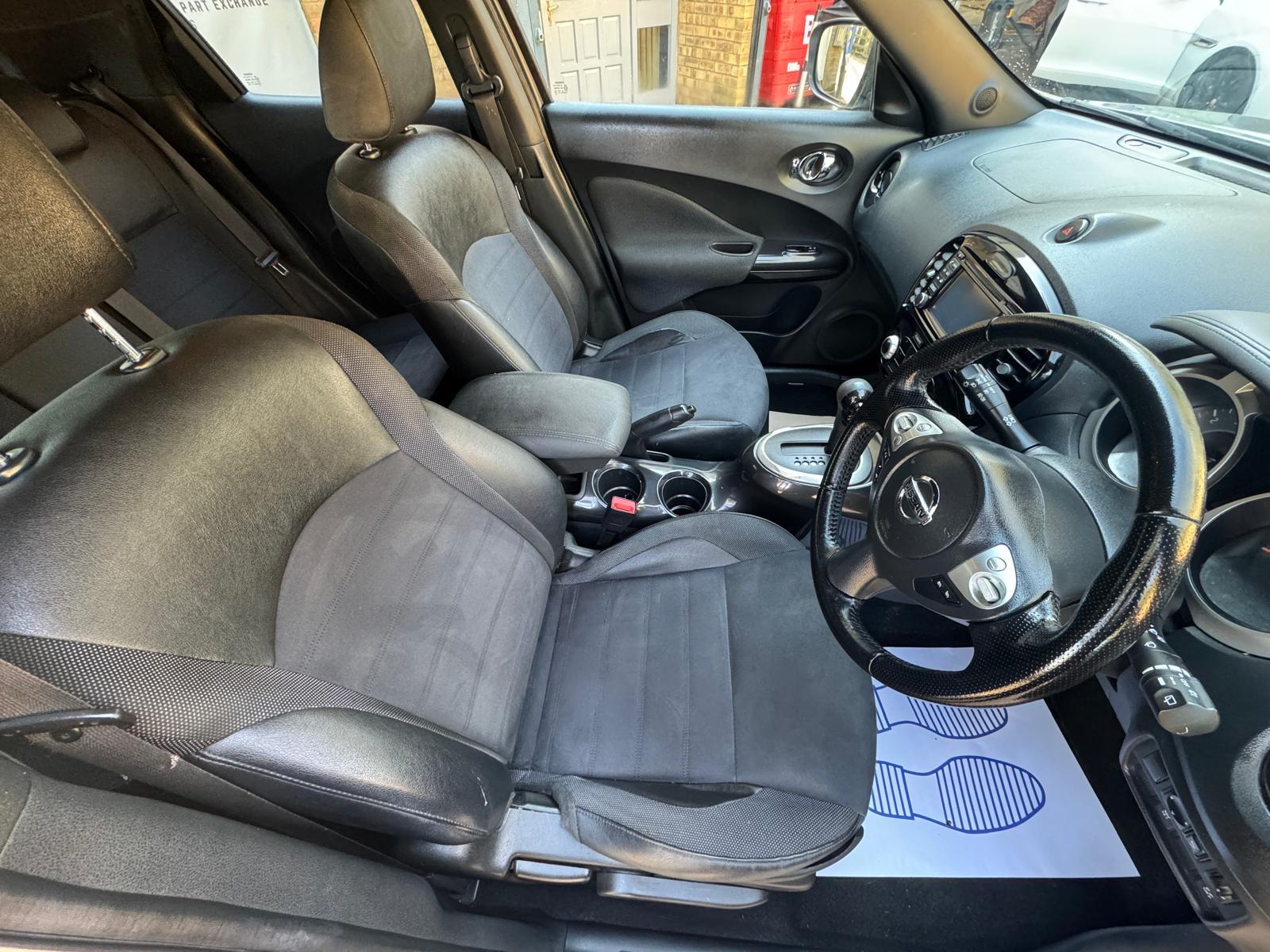 Nissan Juke 1.6 N-Connecta SUV 5dr Petrol XTRON Euro 6 (117 ps)