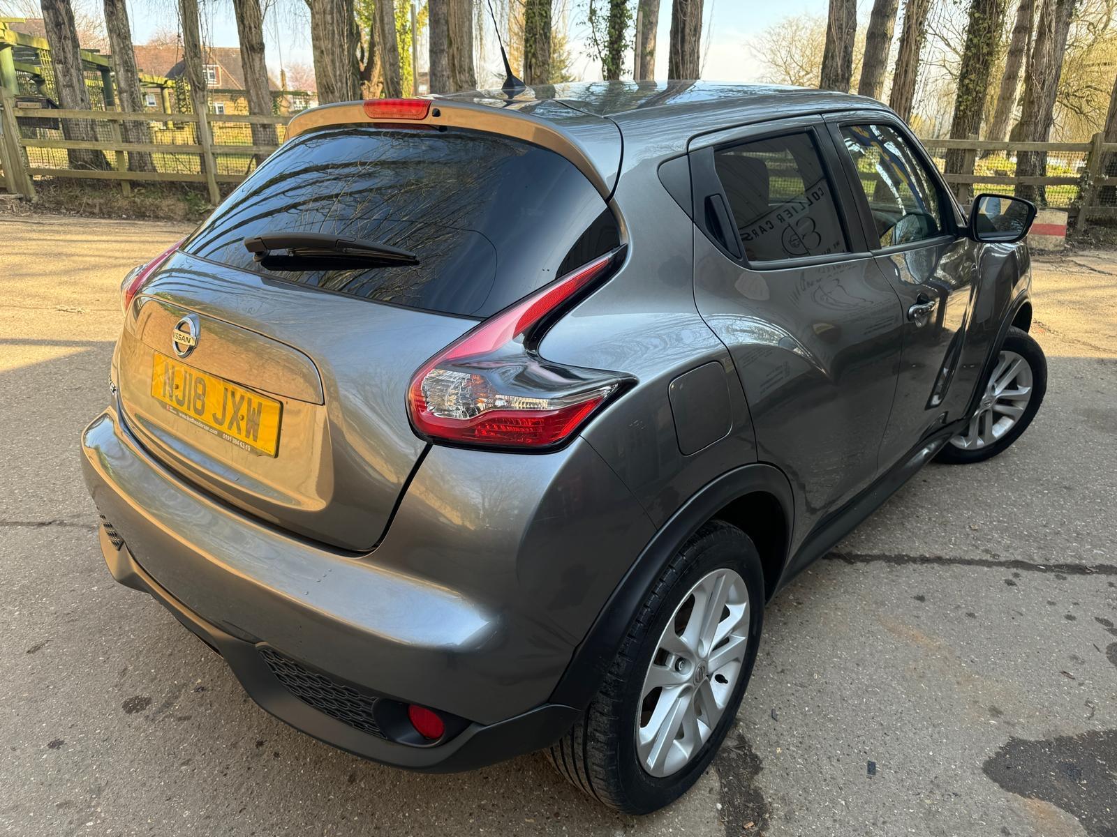 Nissan Juke 1.6 N-Connecta SUV 5dr Petrol XTRON Euro 6 (117 ps)