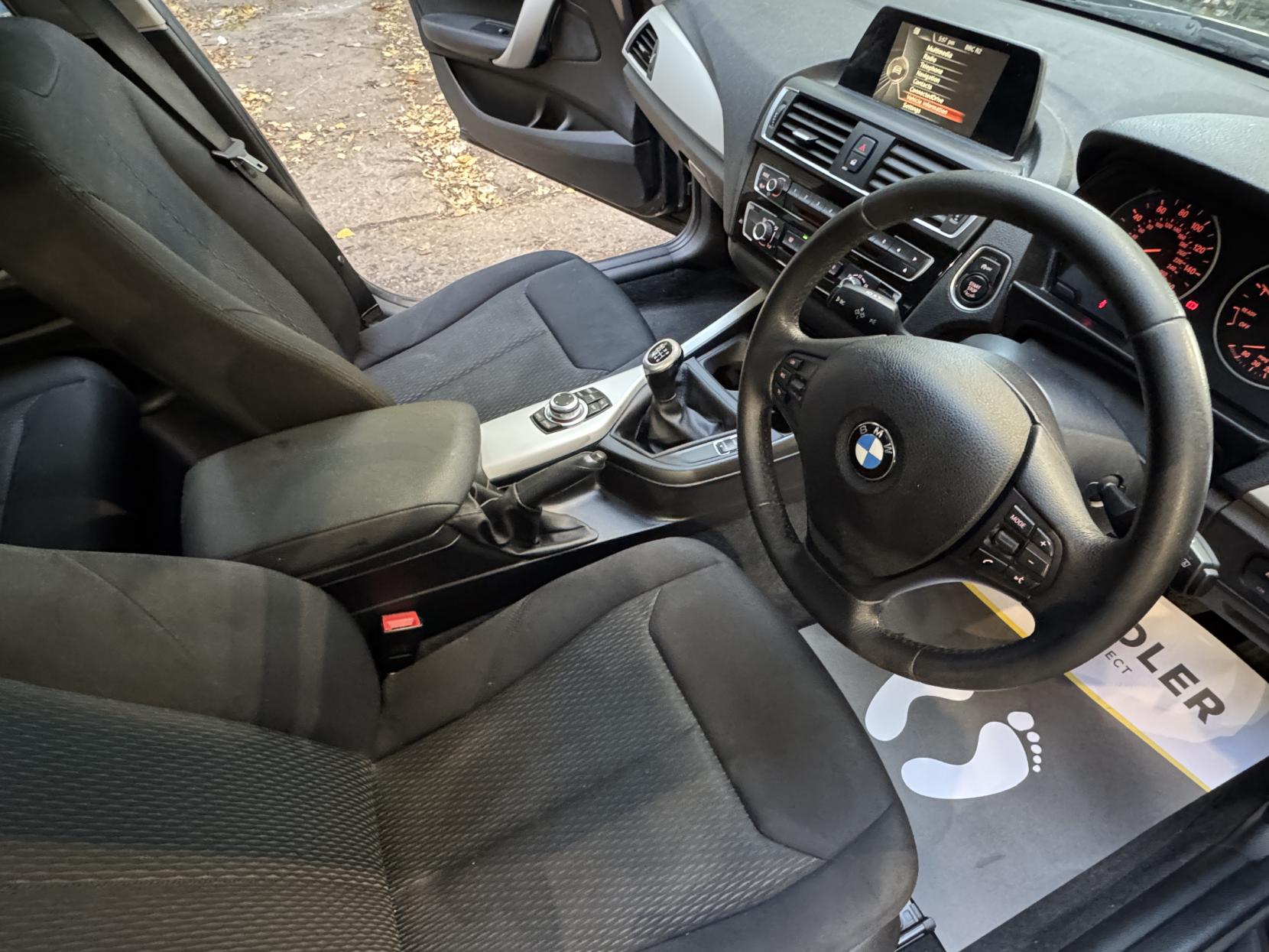 BMW 1 Series 1.5 118i SE Hatchback 5dr Petrol Manual Euro 6 (s/s) (136 ps)