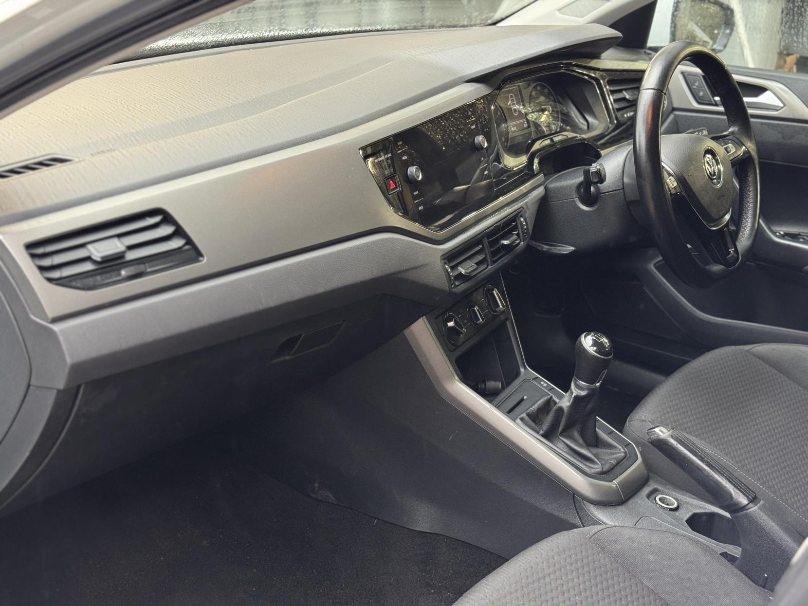 Volkswagen Polo 1.0 TSI GPF SE Hatchback 5dr Petrol Manual Euro 6 (s/s) (95 ps)