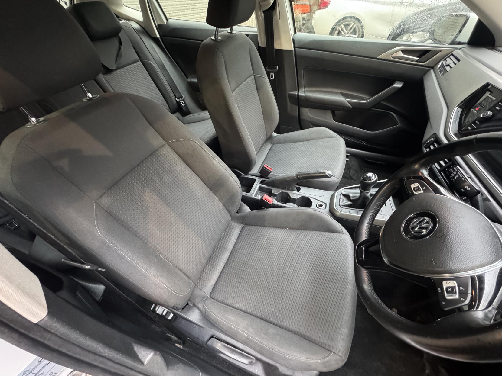 Volkswagen Polo 1.0 TSI GPF SE Hatchback 5dr Petrol Manual Euro 6 (s/s) (95 ps)