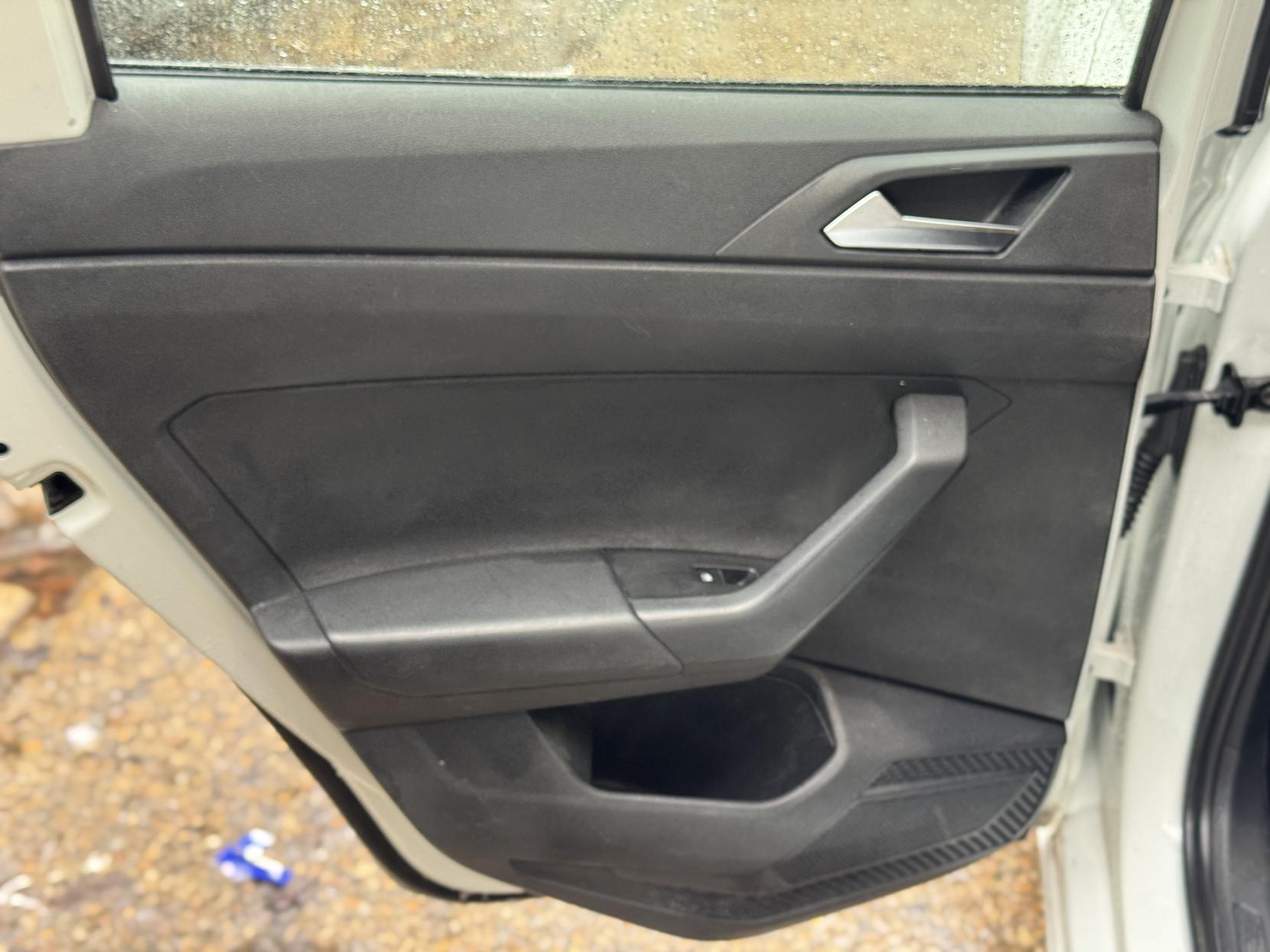 Volkswagen Polo 1.0 TSI GPF SE Hatchback 5dr Petrol Manual Euro 6 (s/s) (95 ps)