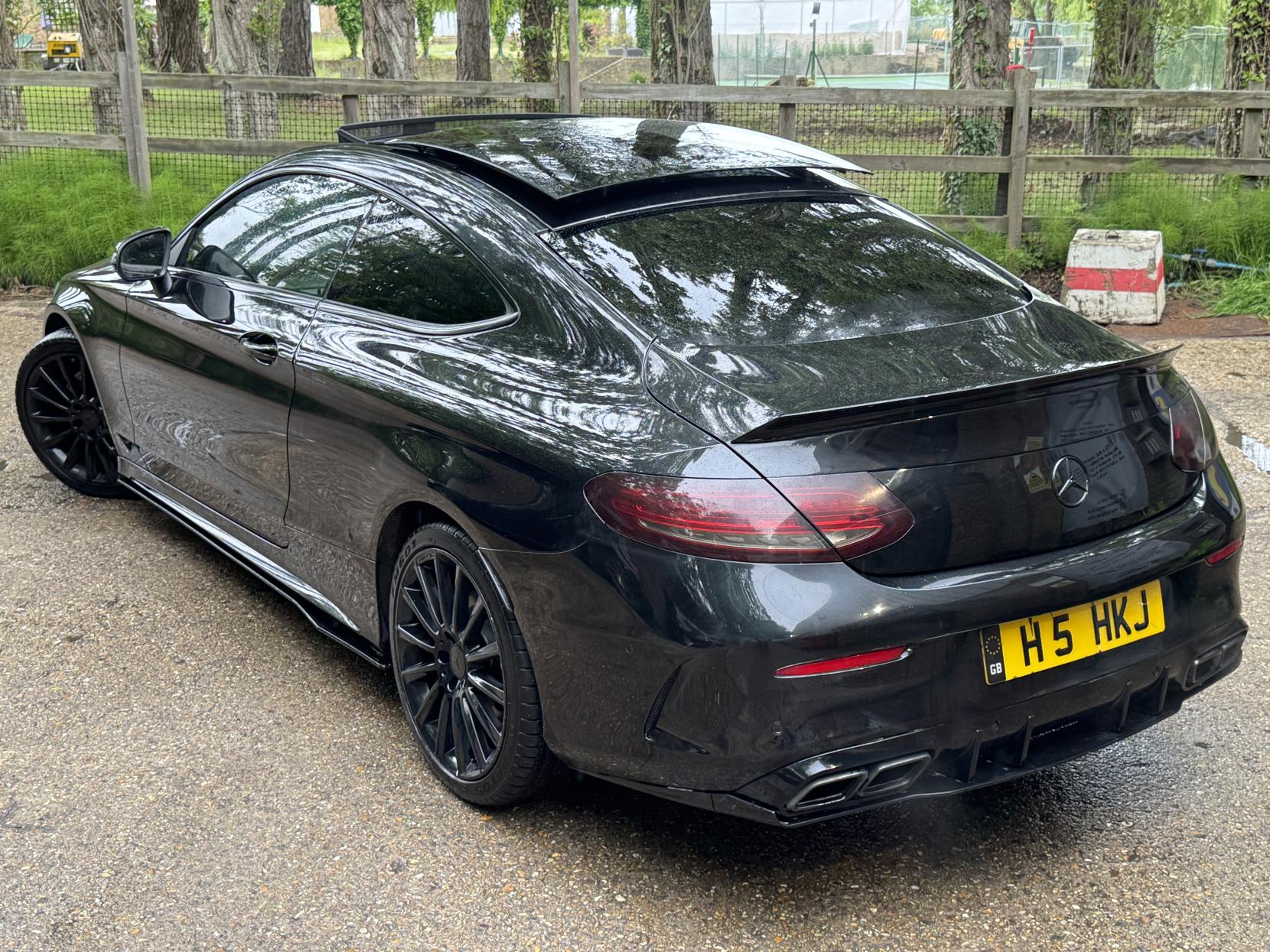 Mercedes-Benz C Class 2.0 C300 AMG Line (Premium Plus) Coupe 2dr Petrol 7G-Tronic+ Euro 6 (s/s) (245 ps)