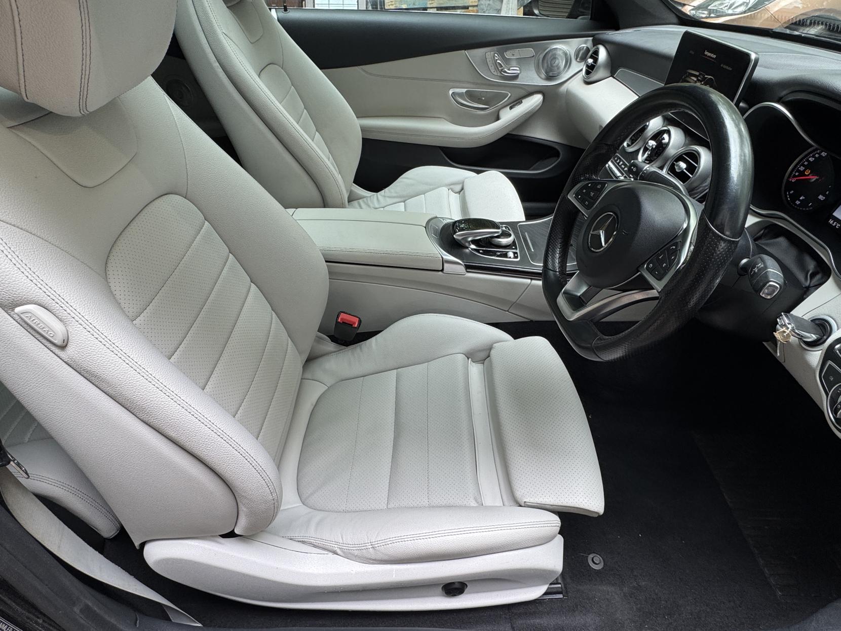 Mercedes-Benz C Class 2.0 C300 AMG Line (Premium Plus) Coupe 2dr Petrol 7G-Tronic+ Euro 6 (s/s) (245 ps)