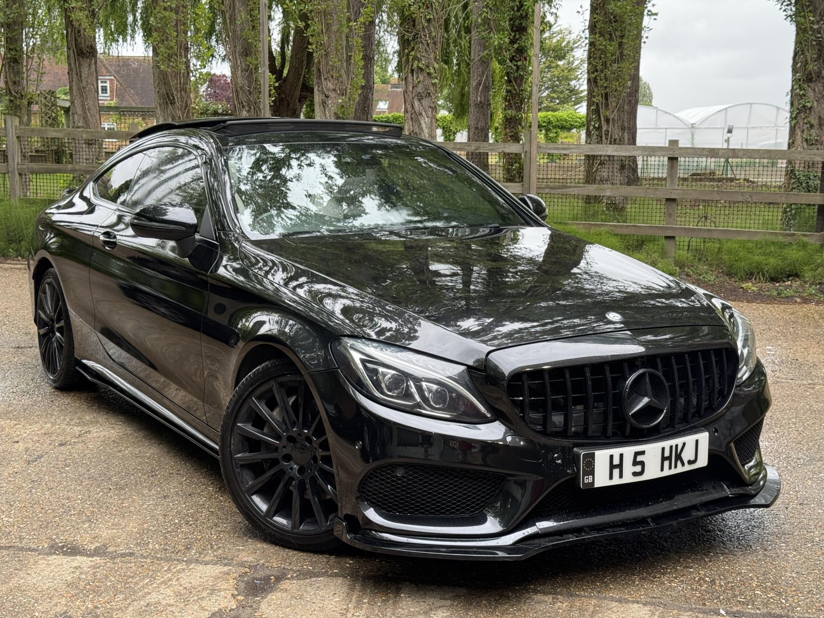 Mercedes-Benz C Class 2.0 C300 AMG Line (Premium Plus) Coupe 2dr Petrol 7G-Tronic+ Euro 6 (s/s) (245 ps)