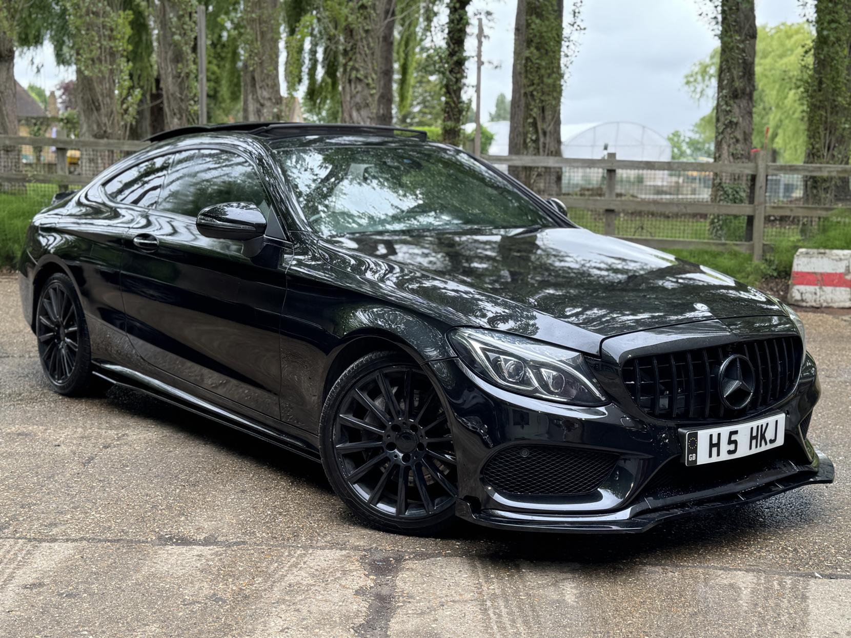 Mercedes-Benz C Class 2.0 C300 AMG Line (Premium Plus) Coupe 2dr Petrol 7G-Tronic+ Euro 6 (s/s) (245 ps)