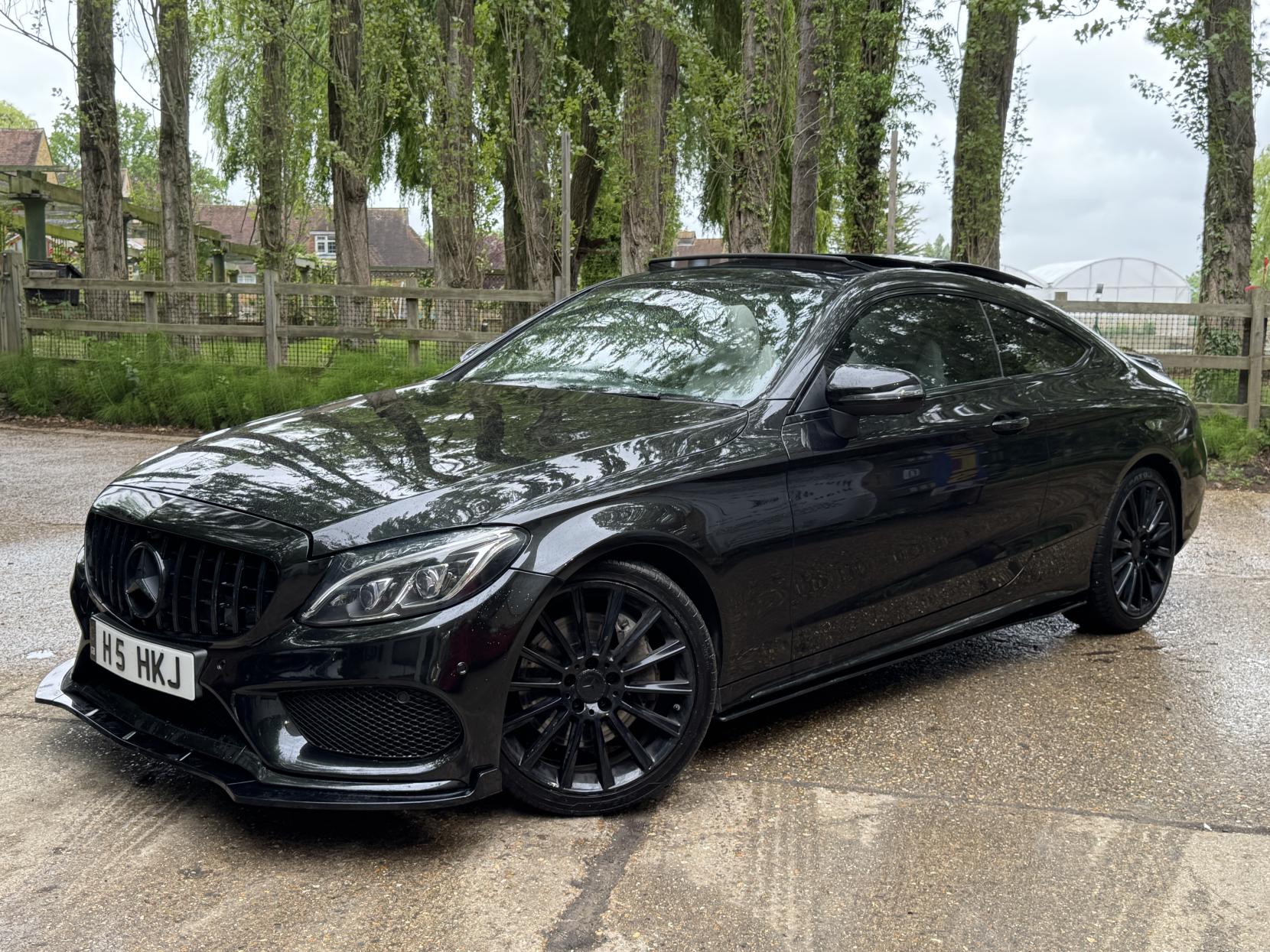 Mercedes-Benz C Class 2.0 C300 AMG Line (Premium Plus) Coupe 2dr Petrol 7G-Tronic+ Euro 6 (s/s) (245 ps)