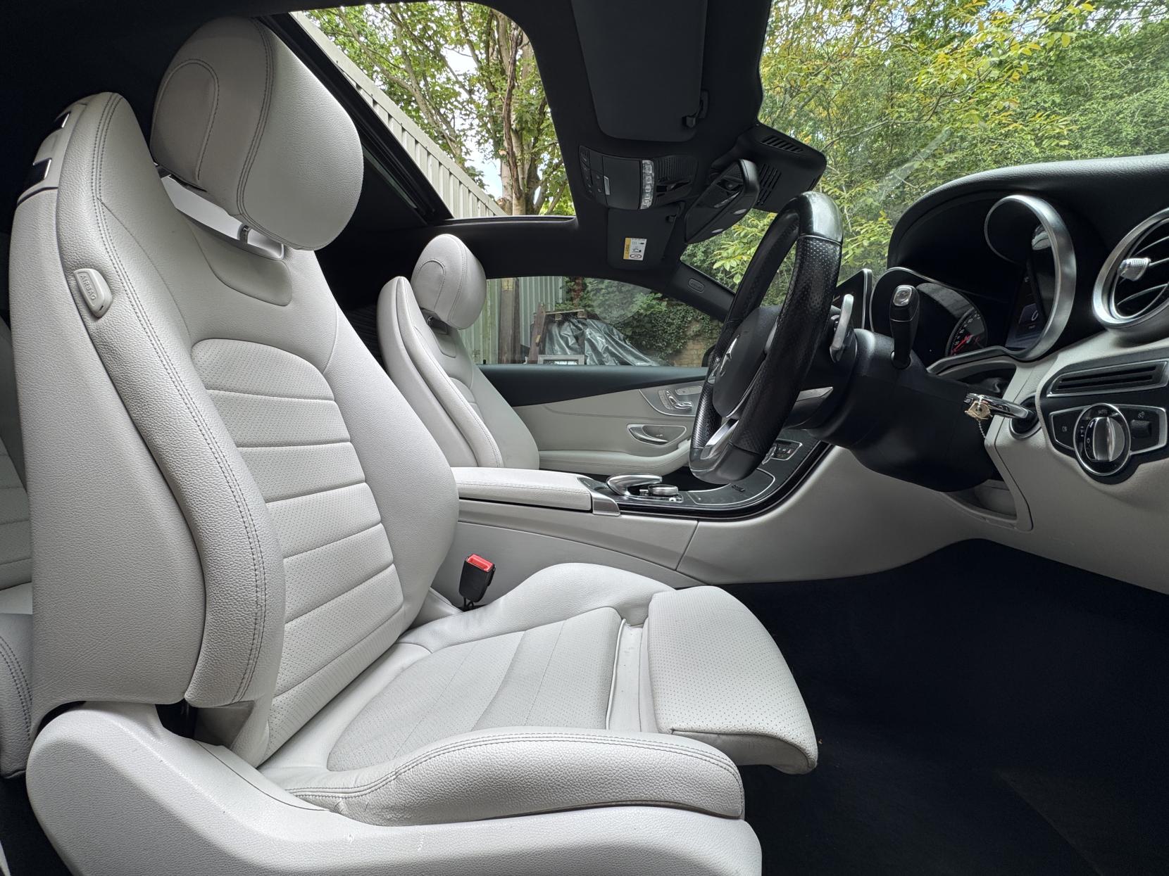 Mercedes-Benz C Class 2.0 C300 AMG Line (Premium Plus) Coupe 2dr Petrol 7G-Tronic+ Euro 6 (s/s) (245 ps)