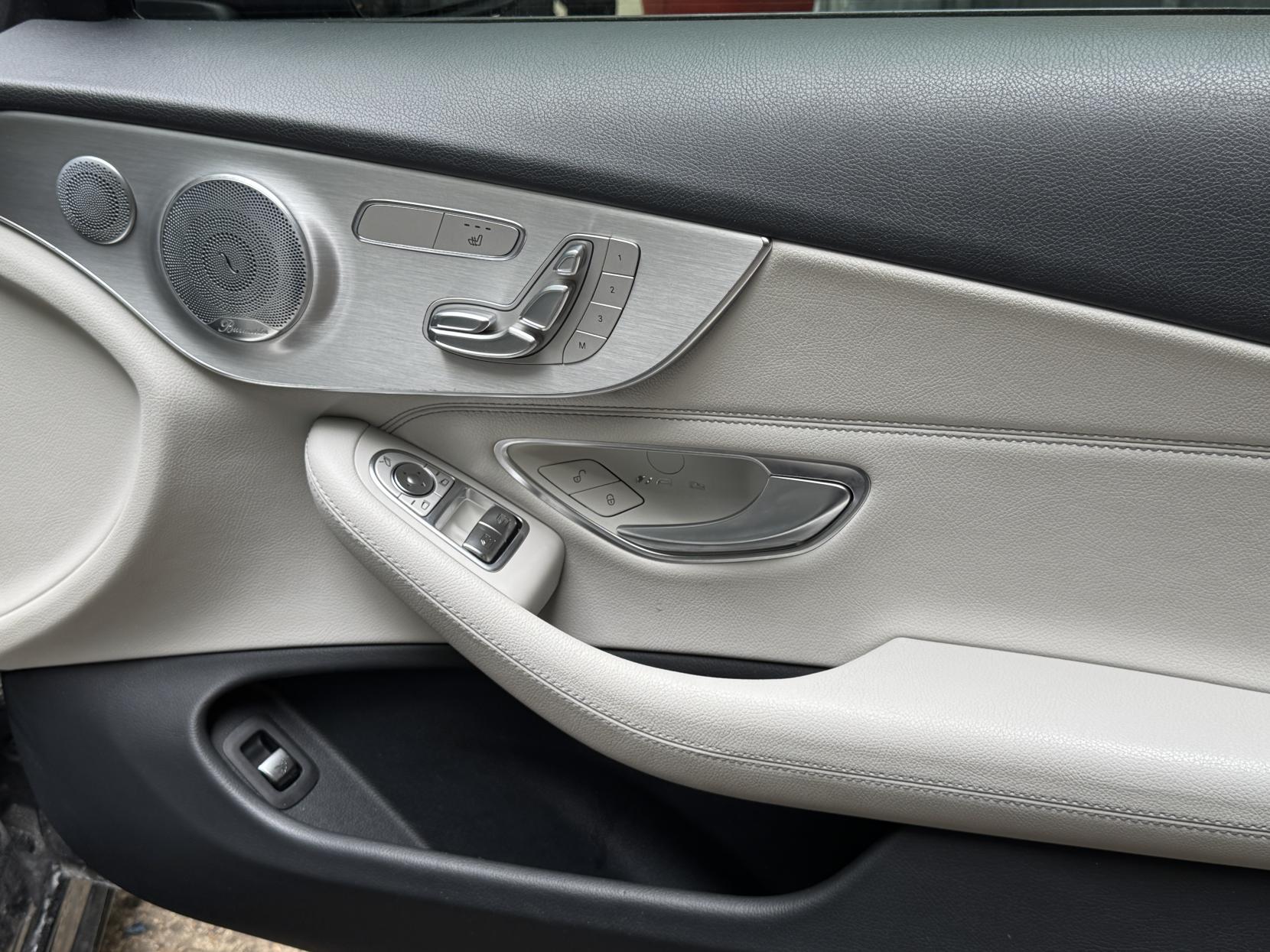 Mercedes-Benz C Class 2.0 C300 AMG Line (Premium Plus) Coupe 2dr Petrol 7G-Tronic+ Euro 6 (s/s) (245 ps)