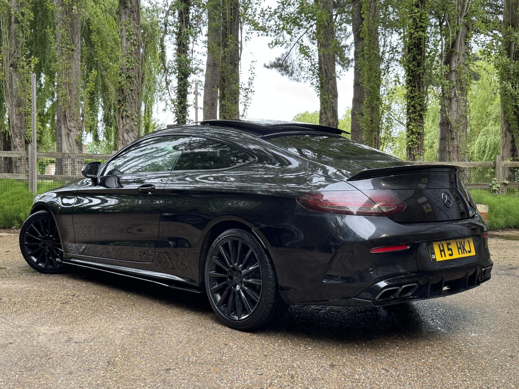 Mercedes-Benz C Class 2.0 C300 AMG Line (Premium Plus) Coupe 2dr Petrol 7G-Tronic+ Euro 6 (s/s) (245 ps)