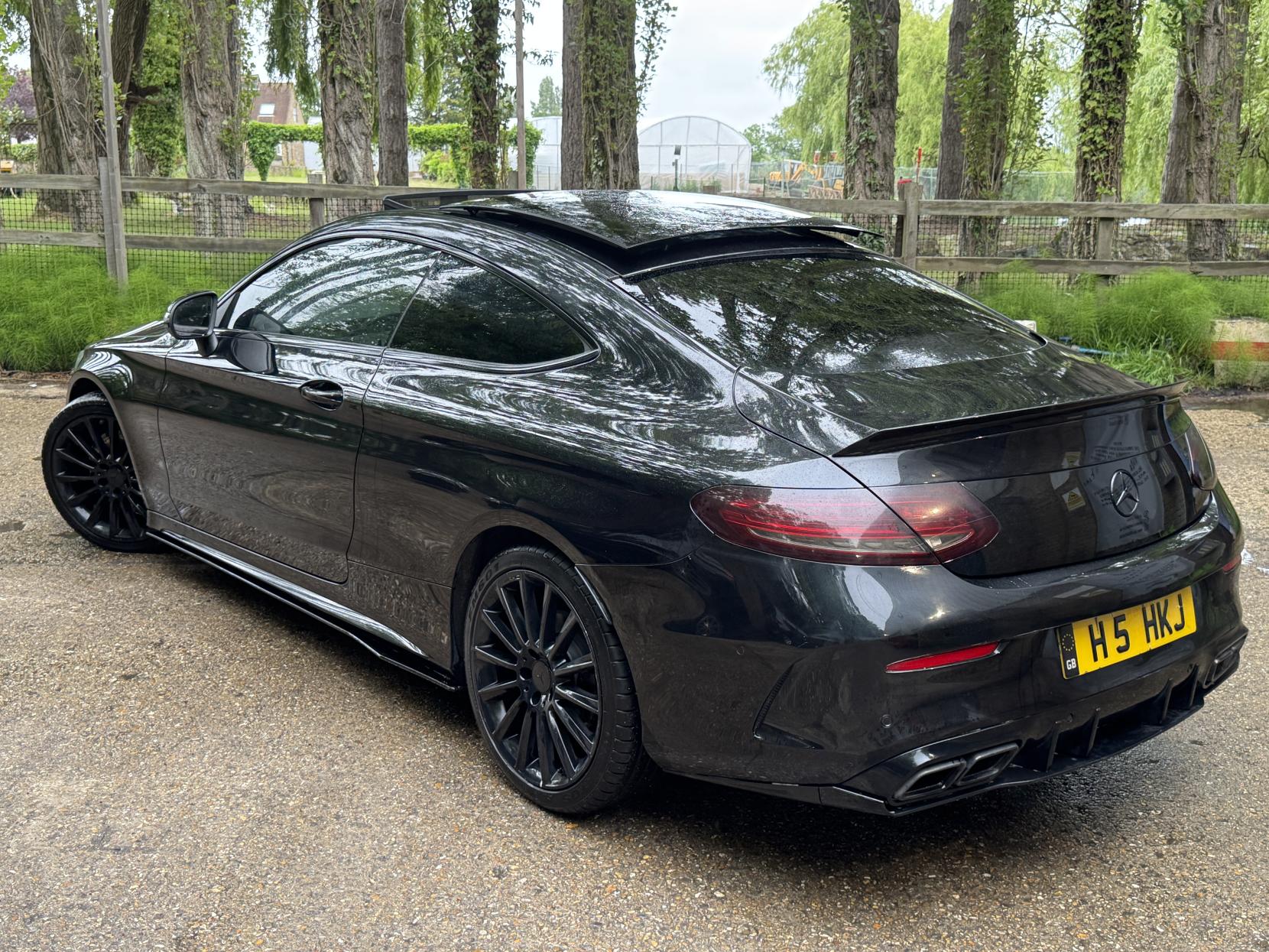 Mercedes-Benz C Class 2.0 C300 AMG Line (Premium Plus) Coupe 2dr Petrol 7G-Tronic+ Euro 6 (s/s) (245 ps)