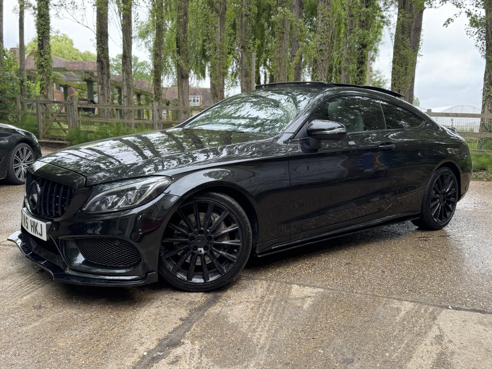Mercedes-Benz C Class 2.0 C300 AMG Line (Premium Plus) Coupe 2dr Petrol 7G-Tronic+ Euro 6 (s/s) (245 ps)