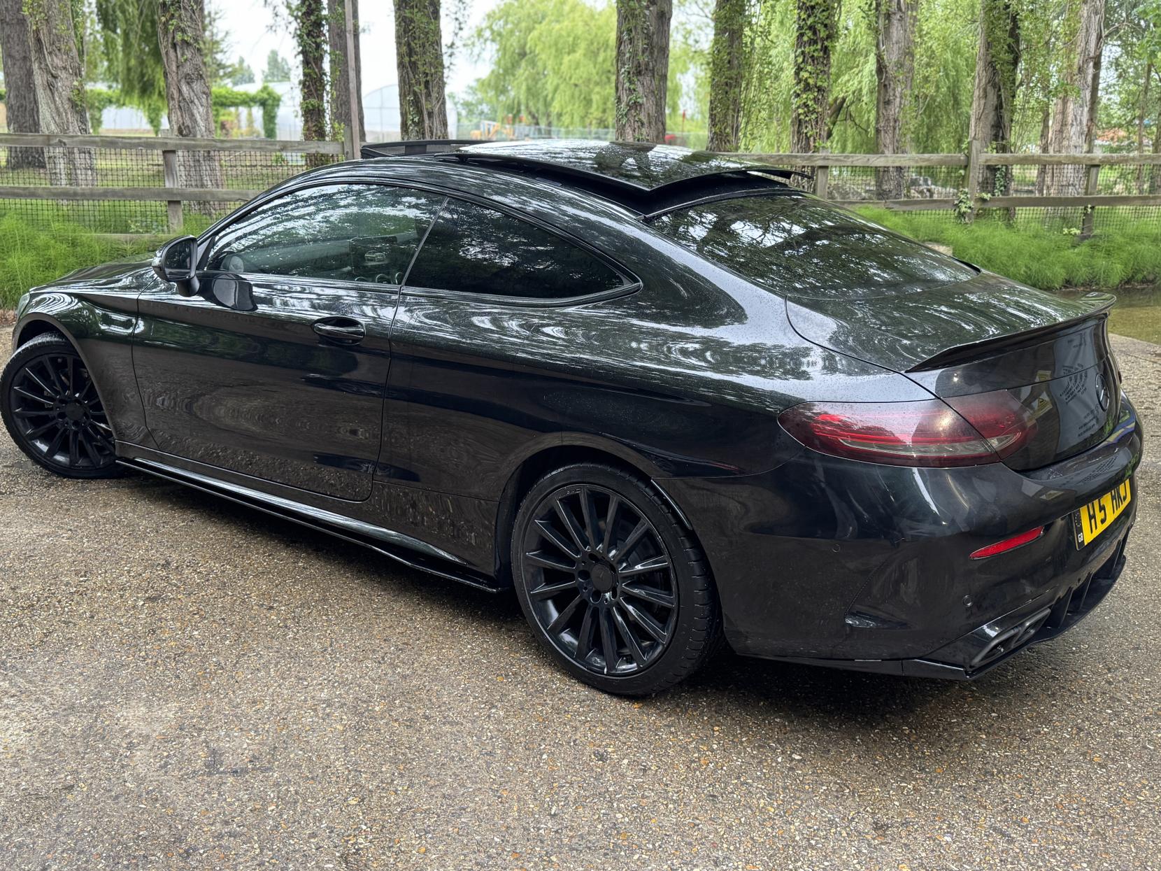 Mercedes-Benz C Class 2.0 C300 AMG Line (Premium Plus) Coupe 2dr Petrol 7G-Tronic+ Euro 6 (s/s) (245 ps)