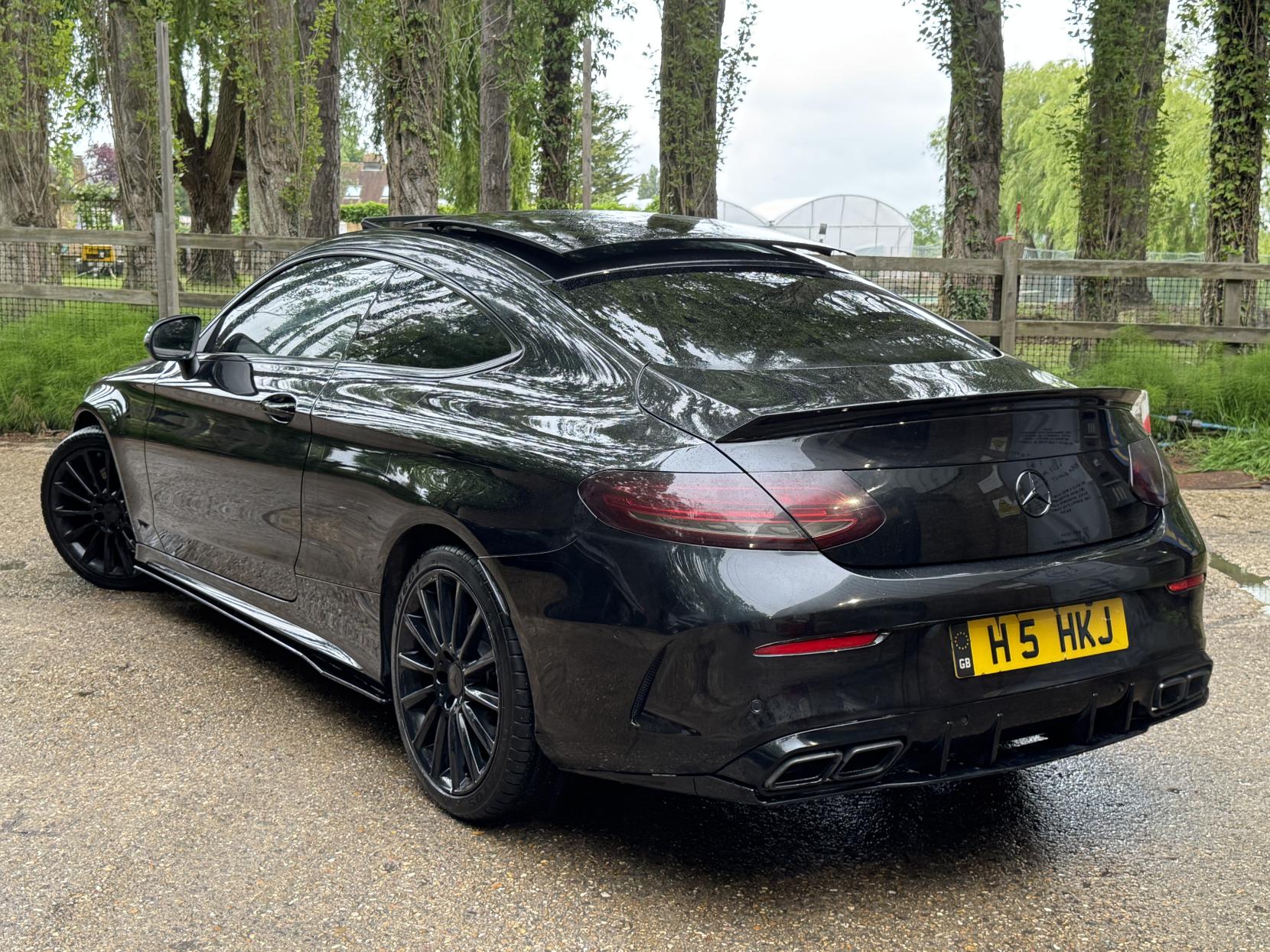 Mercedes-Benz C Class 2.0 C300 AMG Line (Premium Plus) Coupe 2dr Petrol 7G-Tronic+ Euro 6 (s/s) (245 ps)
