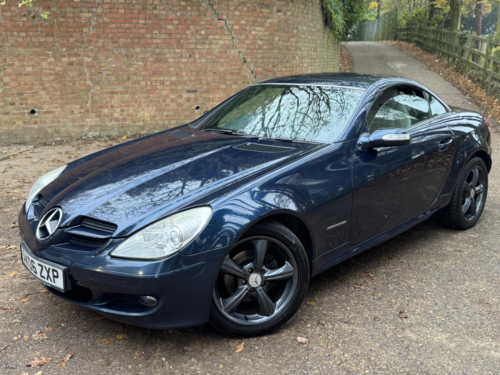 Mercedes-Benz SLK 1.8 SLK200 Kompressor Convertible 2dr Petrol Automatic (211 g/km, 163 bhp)