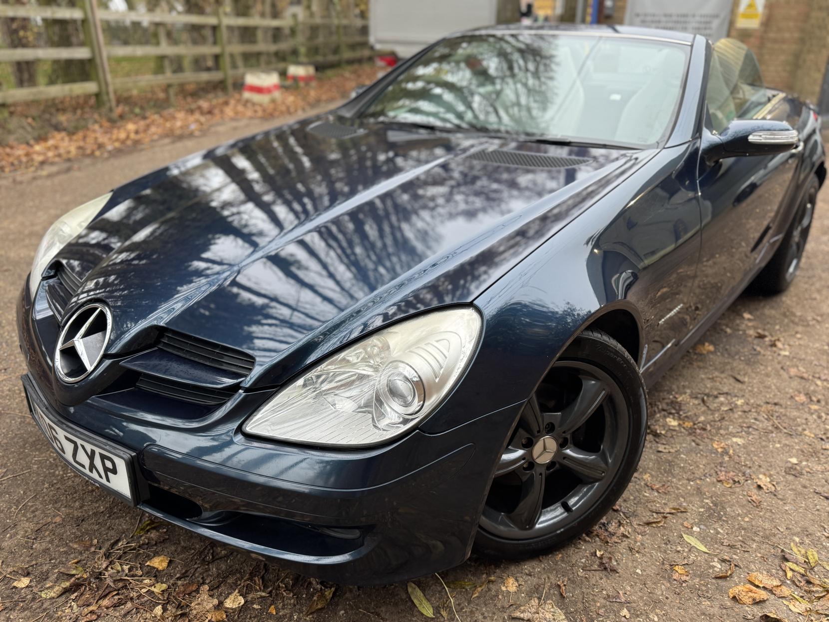 Mercedes-Benz SLK 1.8 SLK200 Kompressor Convertible 2dr Petrol Automatic (211 g/km, 163 bhp)