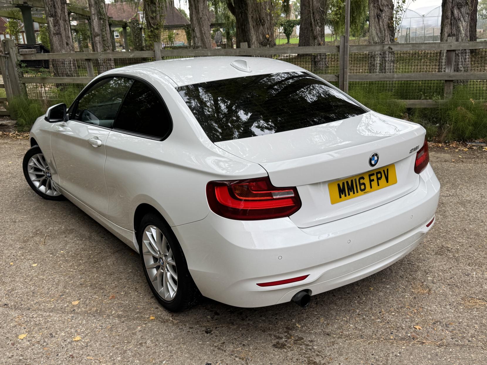 BMW 2 Series 1.5 218i SE Coupe 2dr Petrol Auto Euro 6 (s/s) (136 ps)
