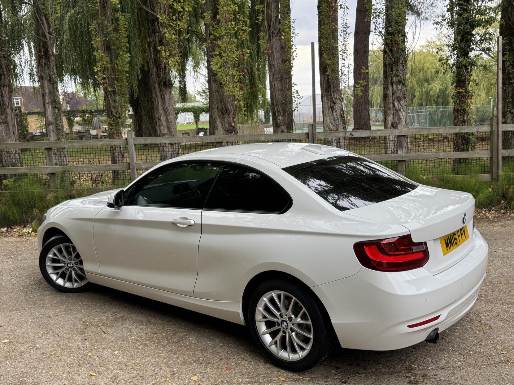 BMW 2 Series 1.5 218i SE Coupe 2dr Petrol Auto Euro 6 (s/s) (136 ps)