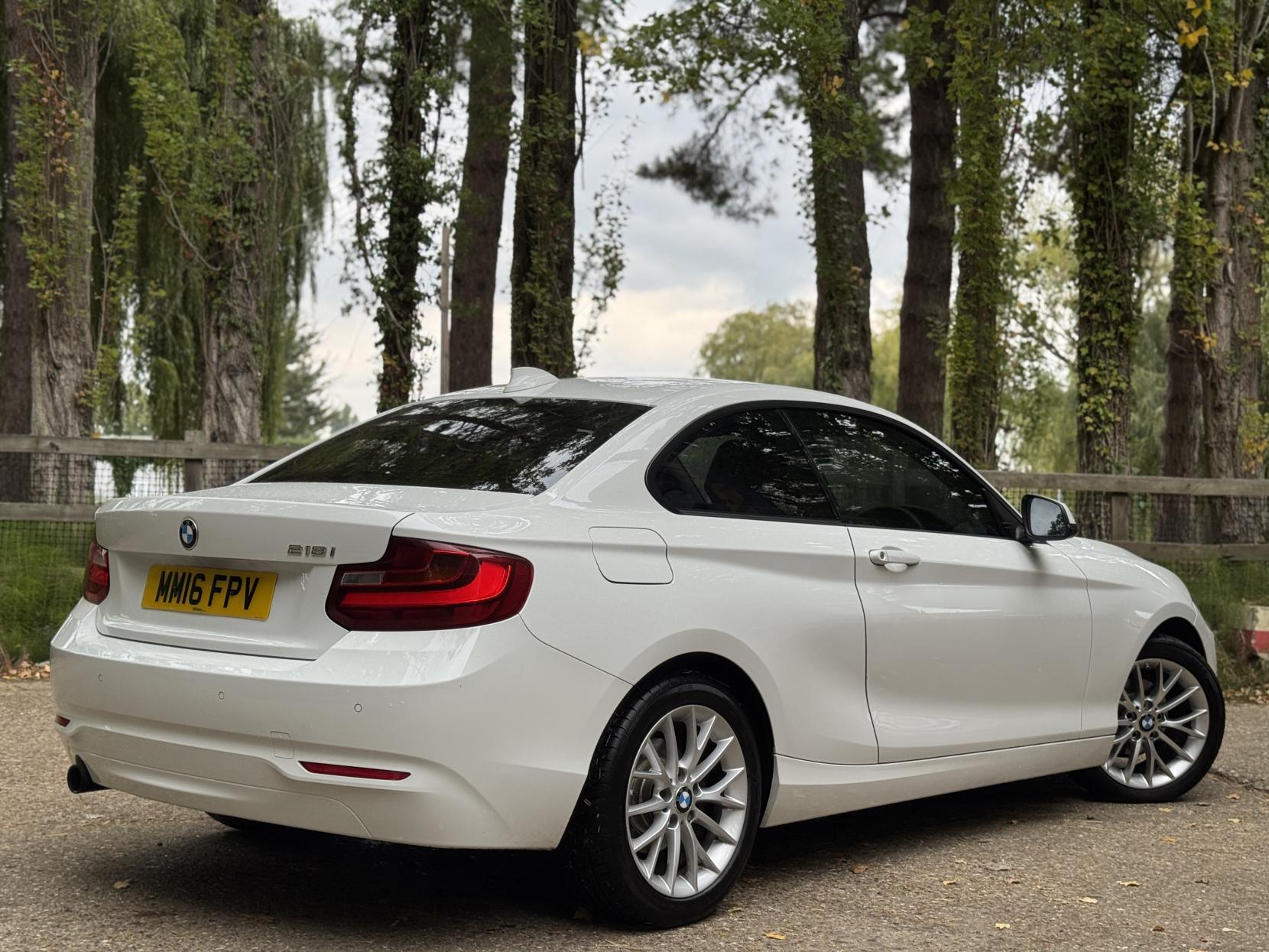 BMW 2 Series 1.5 218i SE Coupe 2dr Petrol Auto Euro 6 (s/s) (136 ps)