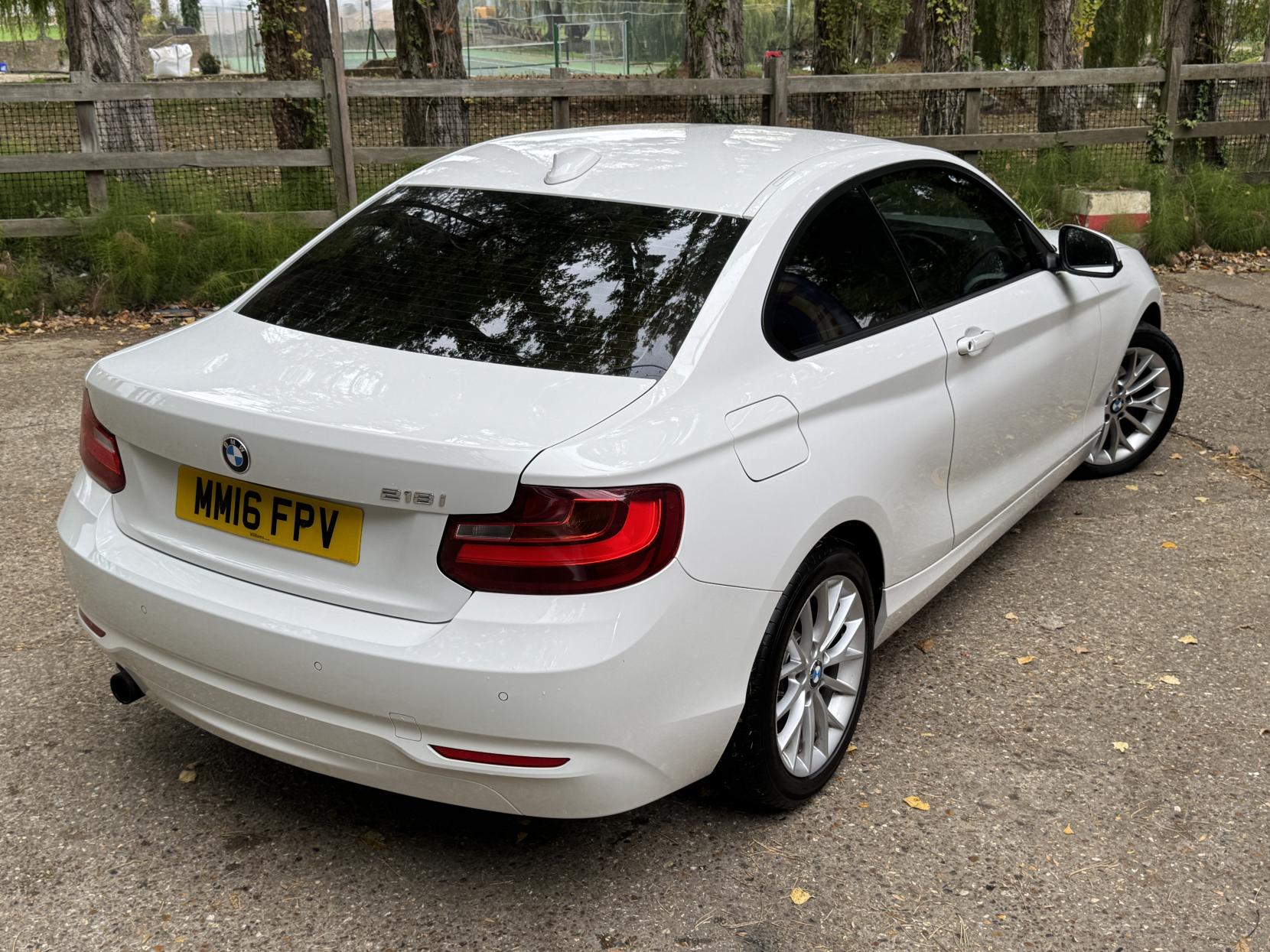 BMW 2 Series 1.5 218i SE Coupe 2dr Petrol Auto Euro 6 (s/s) (136 ps)