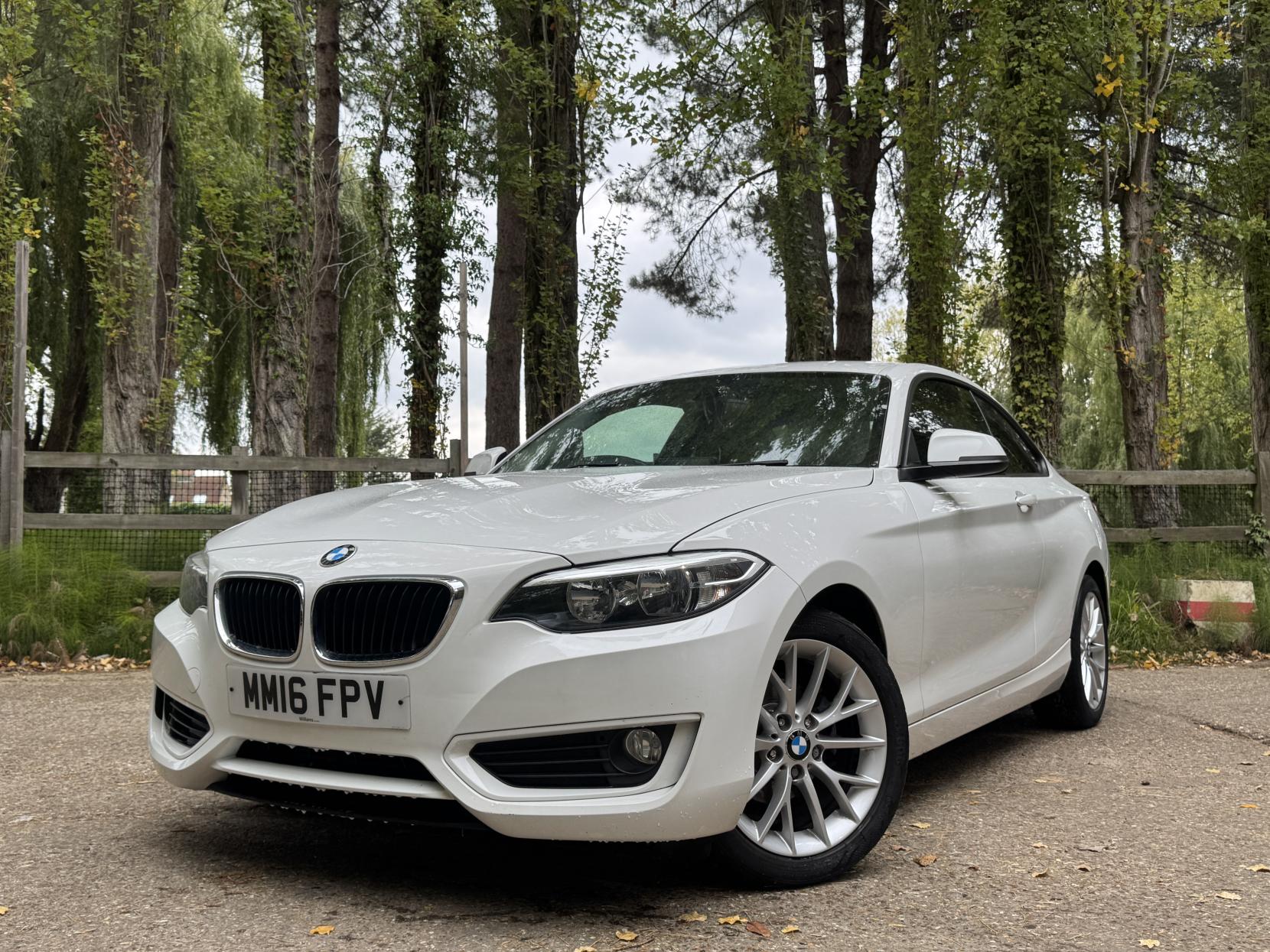 BMW 2 Series 1.5 218i SE Coupe 2dr Petrol Auto Euro 6 (s/s) (136 ps)