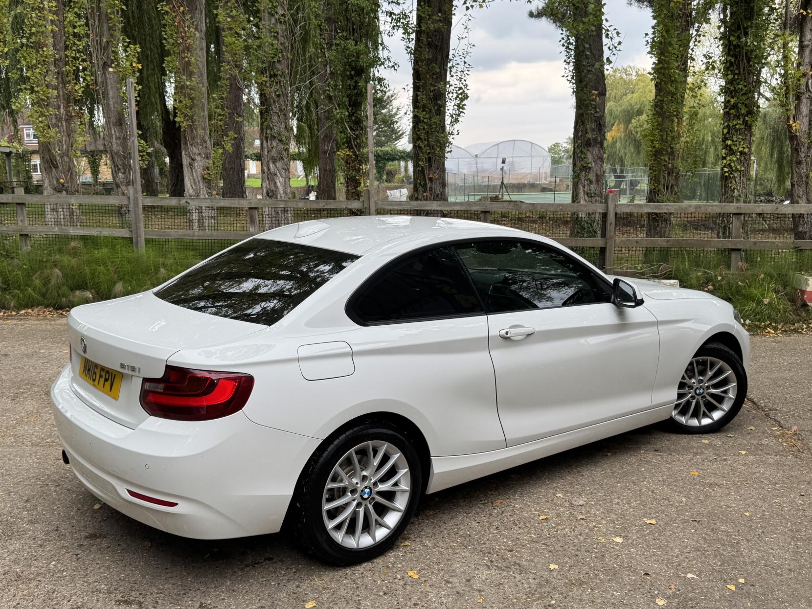 BMW 2 Series 1.5 218i SE Coupe 2dr Petrol Auto Euro 6 (s/s) (136 ps)