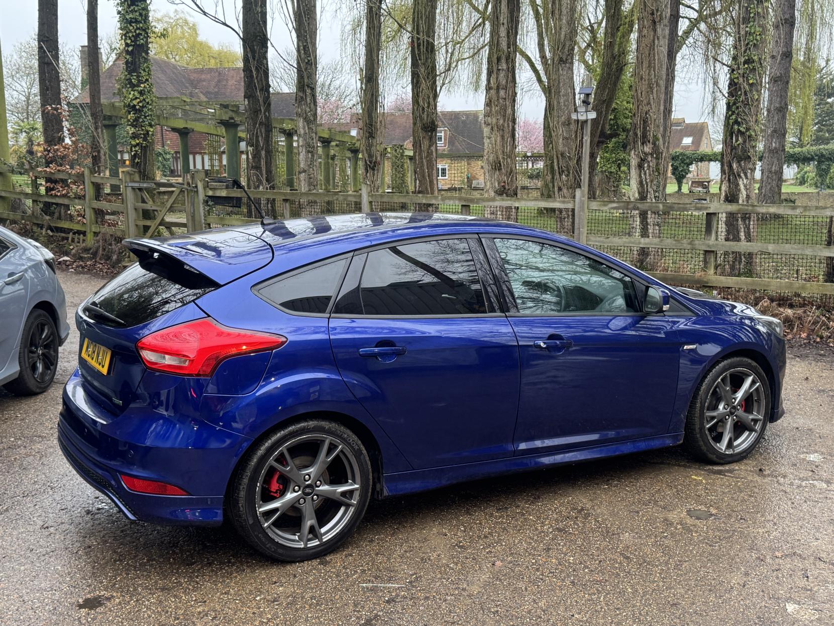 Ford Focus 1.0T EcoBoost ST-Line X Hatchback 5dr Petrol Manual Euro 6 (s/s) (140 ps)