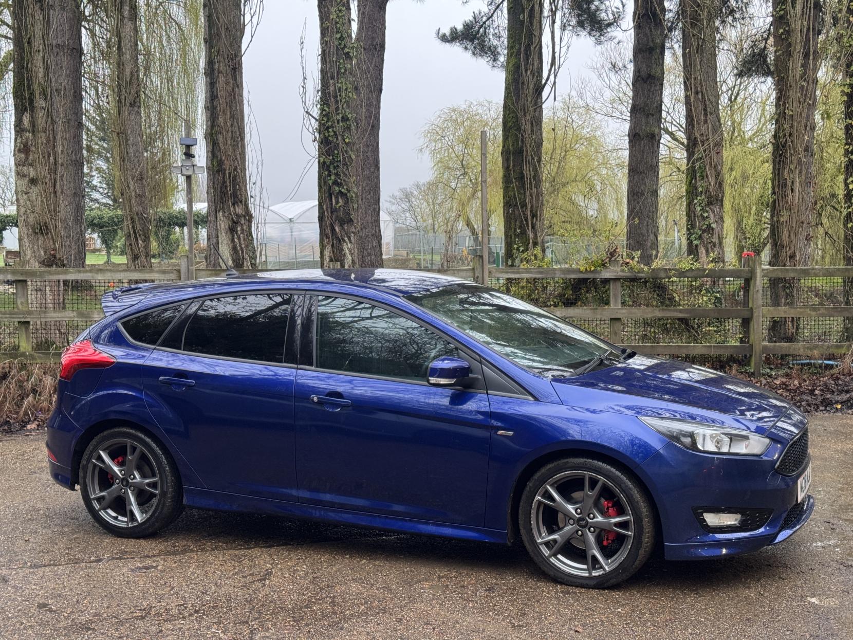 Ford Focus 1.0T EcoBoost ST-Line X Hatchback 5dr Petrol Manual Euro 6 (s/s) (140 ps)