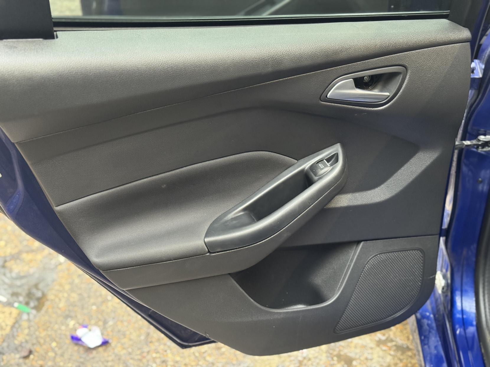 Ford Focus 1.0T EcoBoost ST-Line X Hatchback 5dr Petrol Manual Euro 6 (s/s) (140 ps)