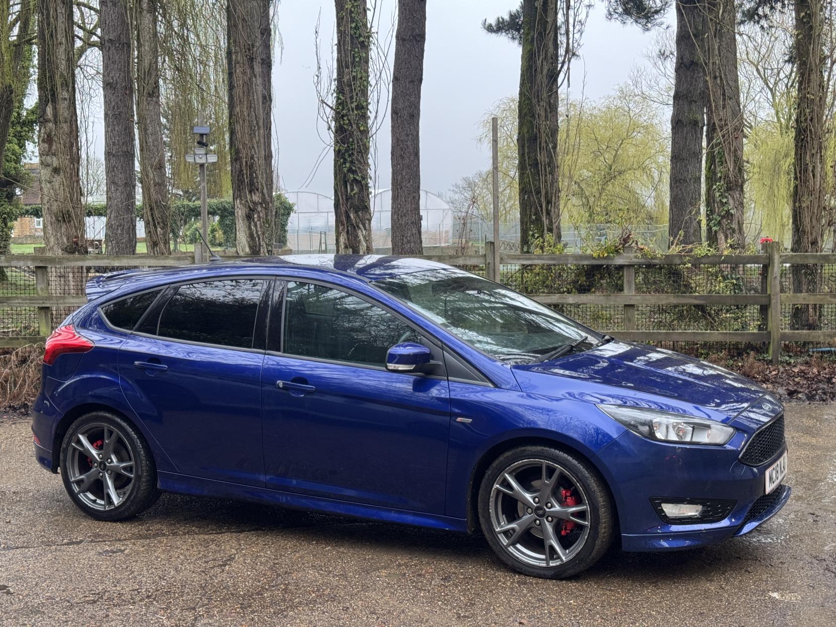 Ford Focus 1.0T EcoBoost ST-Line X Hatchback 5dr Petrol Manual Euro 6 (s/s) (140 ps)