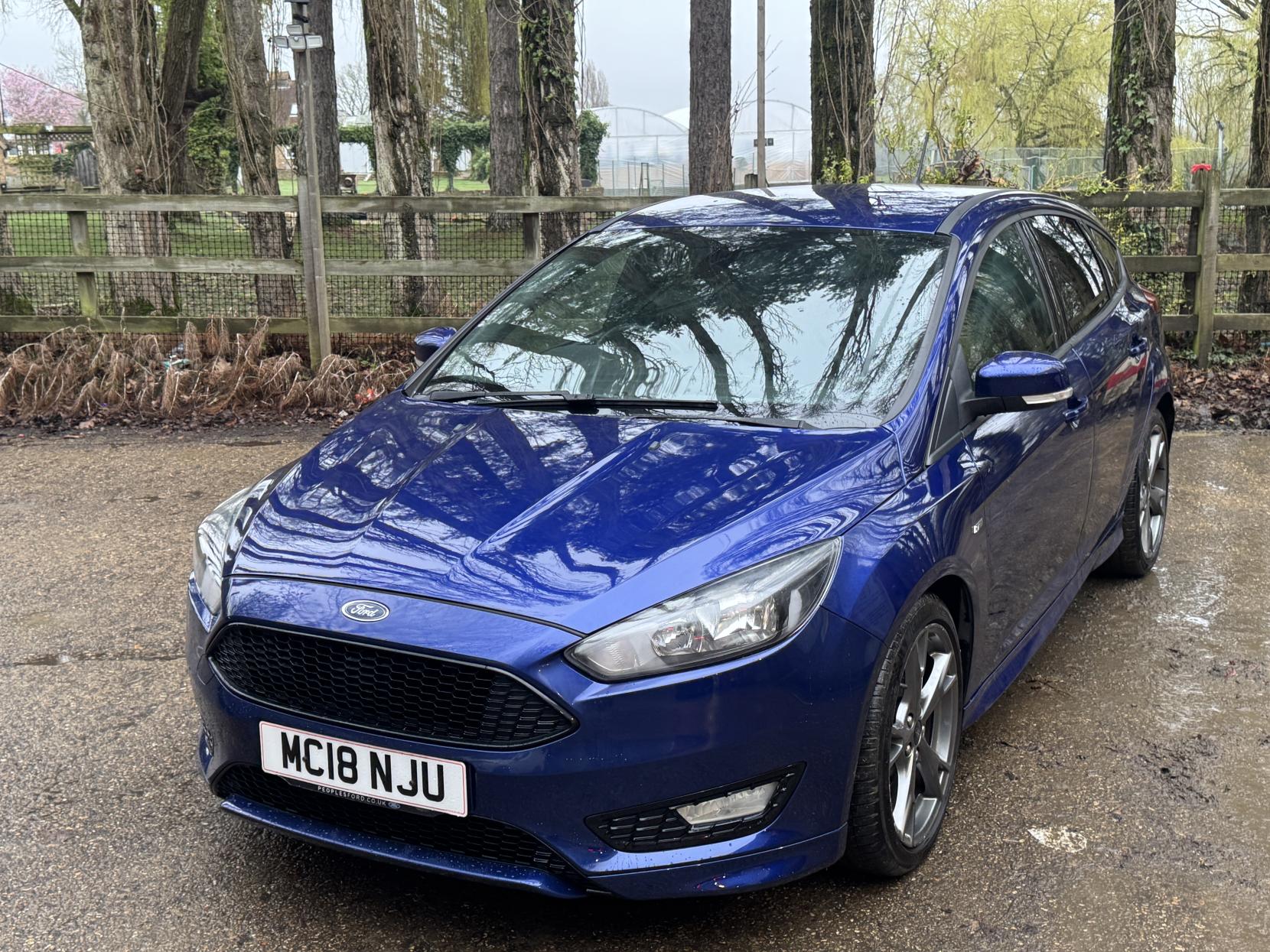 Ford Focus 1.0T EcoBoost ST-Line X Hatchback 5dr Petrol Manual Euro 6 (s/s) (140 ps)